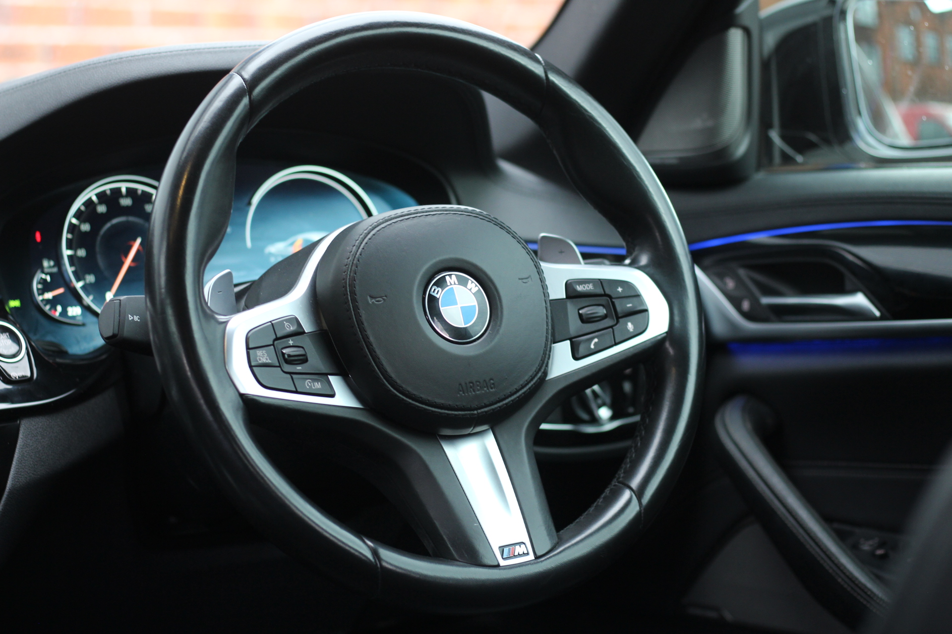 2017 (67) BMW 5 Series 3.0 530d M Sport Auto xDrive Euro 6 (s/s) 4dr