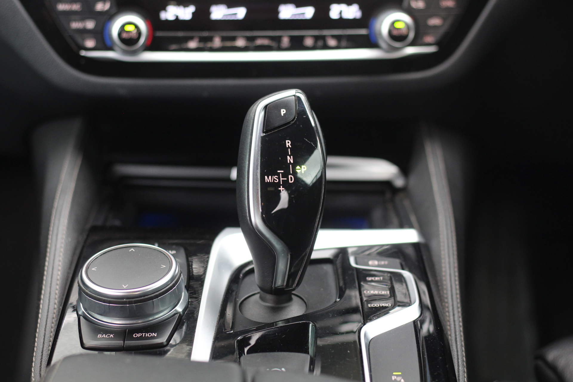 2017 (67) BMW 5 Series 3.0 530d M Sport Auto xDrive Euro 6 (s/s) 4dr