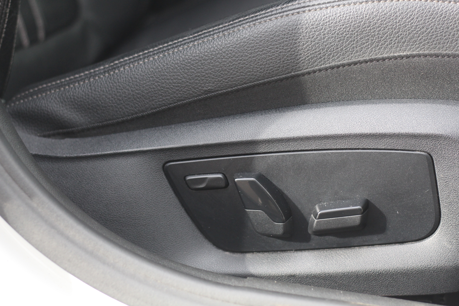 2017 (67) BMW 5 Series 3.0 530d M Sport Auto xDrive Euro 6 (s/s) 4dr