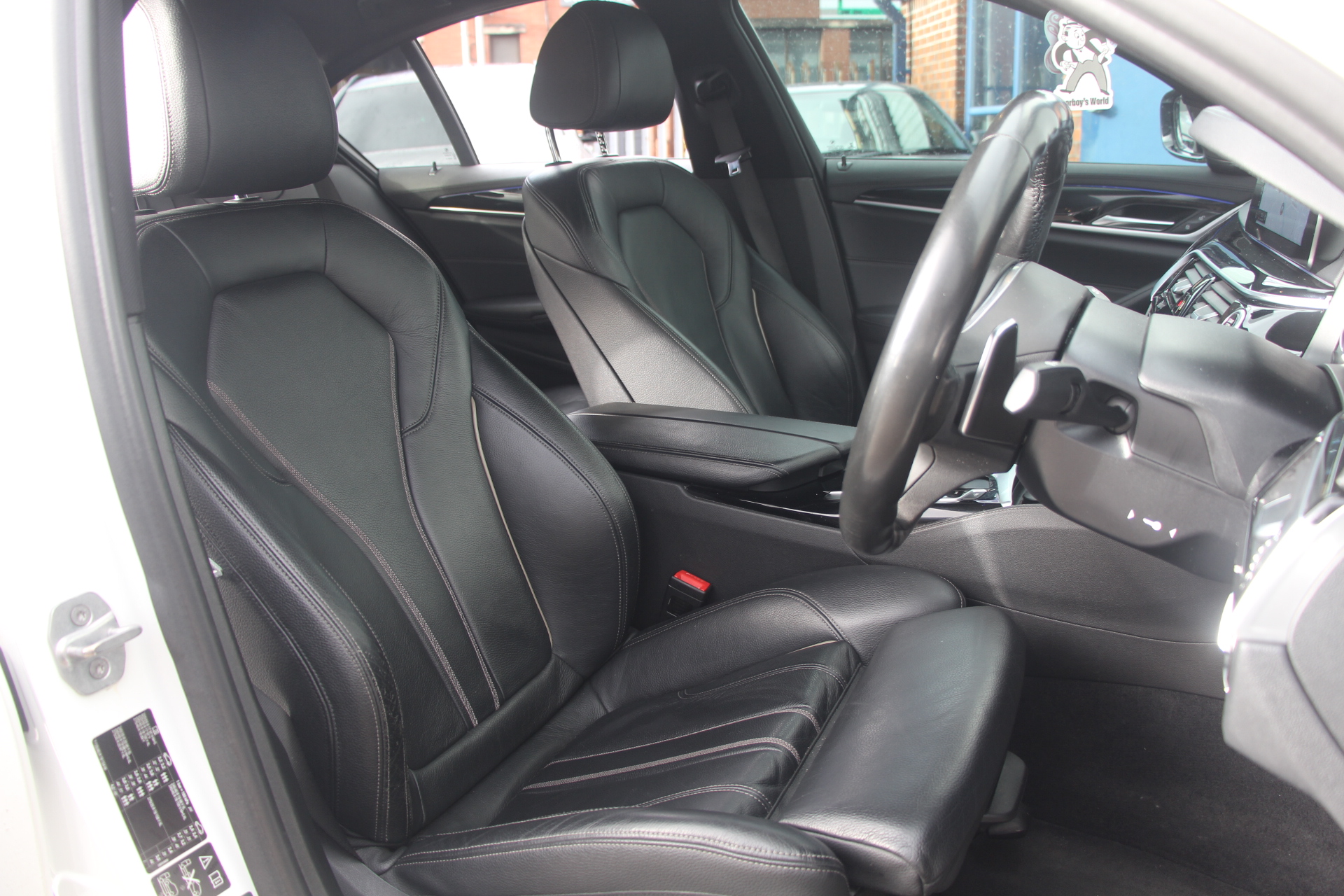 2017 (67) BMW 5 Series 3.0 530d M Sport Auto xDrive Euro 6 (s/s) 4dr