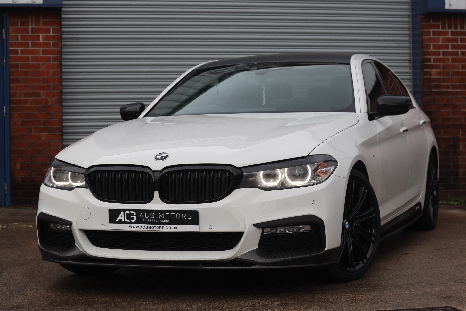 2017 (67) BMW 5 Series 3.0 530d M Sport Auto xDrive Euro 6 (s/s) 4dr