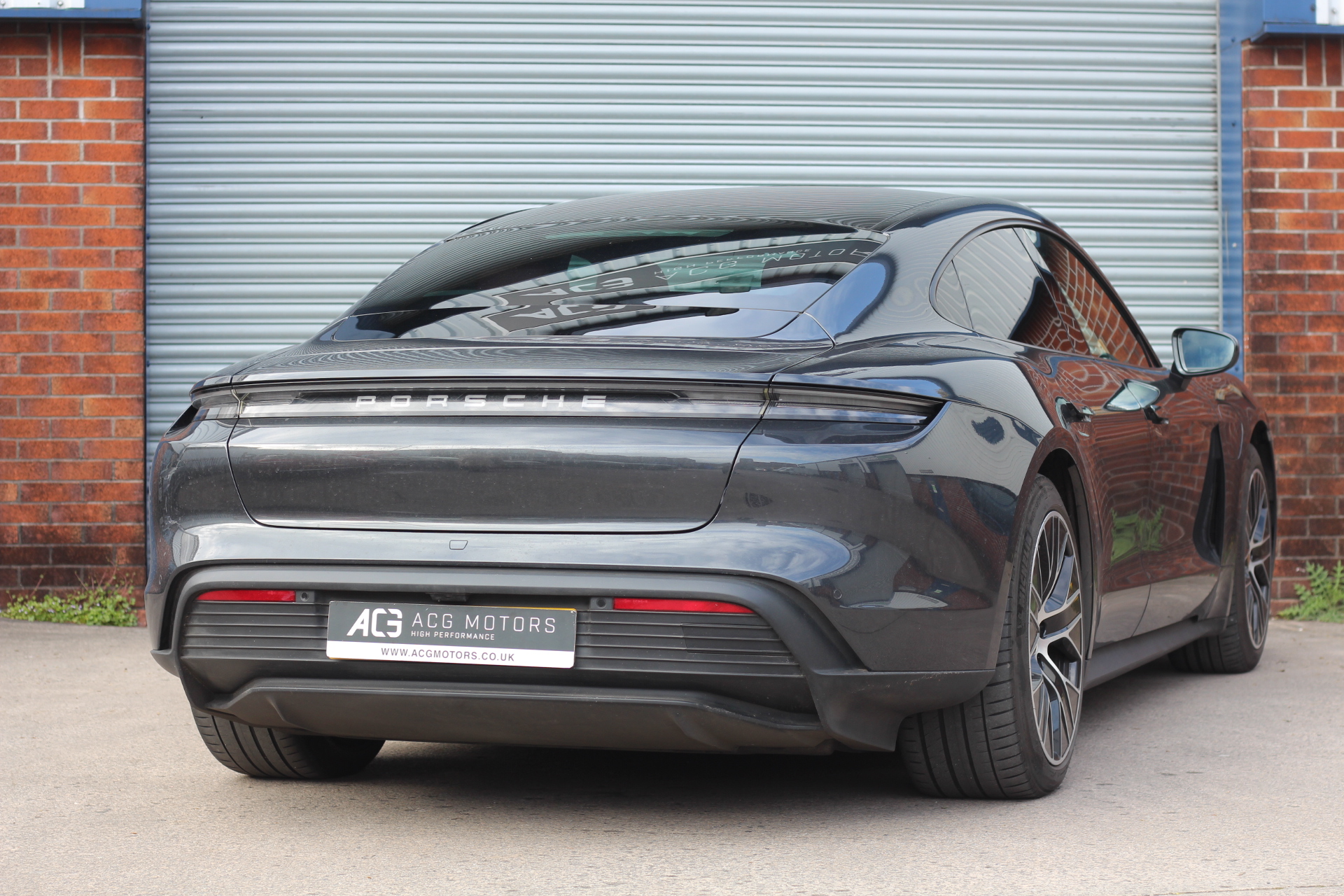 2021 (21) Porsche Taycan Performance Plus 93.4kWh Auto RWD 4dr