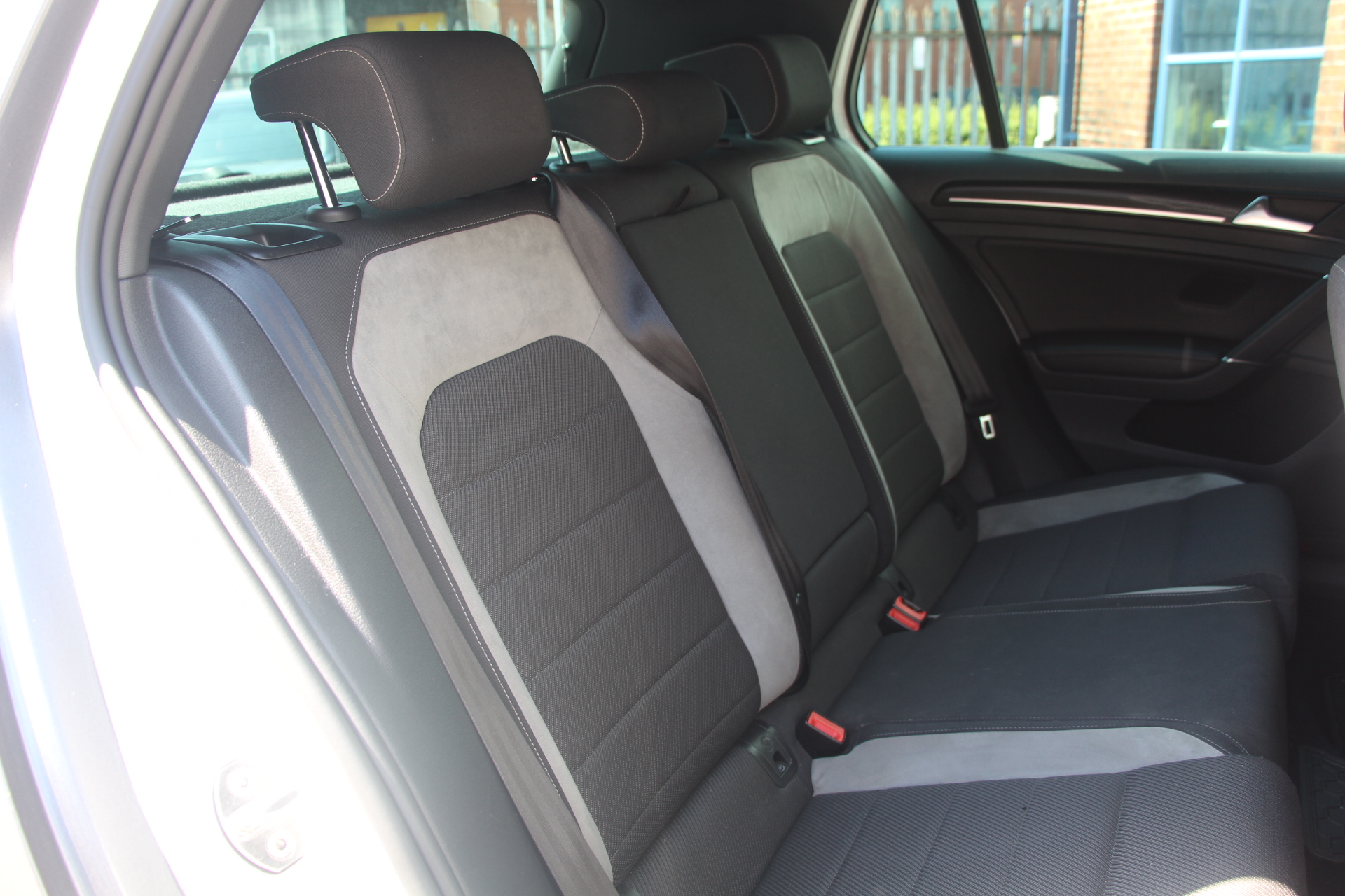 2016 (66) Volkswagen Golf 2.0 TSI BlueMotion Tech R DSG 4Motion Euro 6 (s/s) 5dr