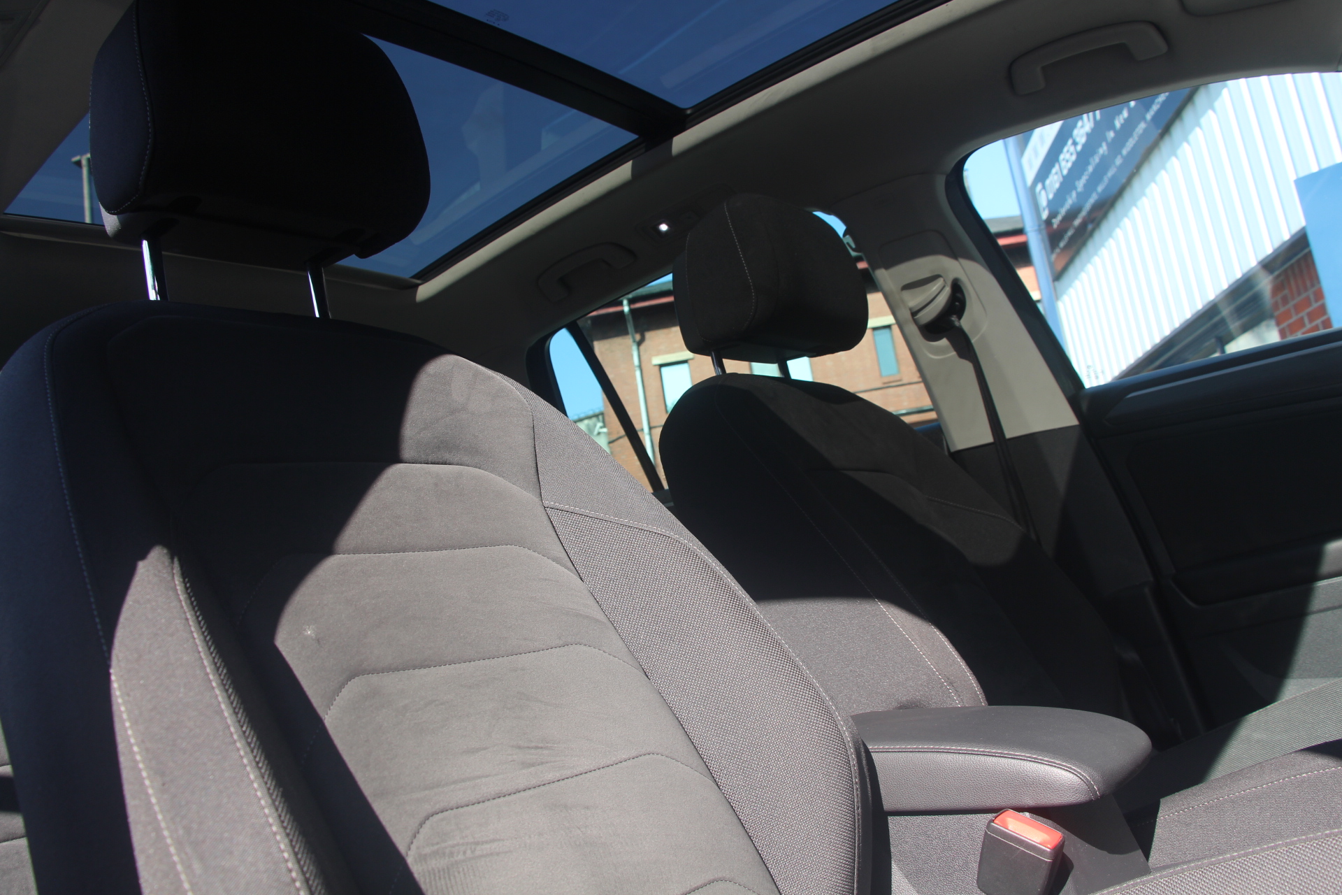 2017 (17) Volkswagen Tiguan 2.0 BiTDI BlueMotion Tech SEL DSG 4Motion Euro 6 (s/s) 5dr