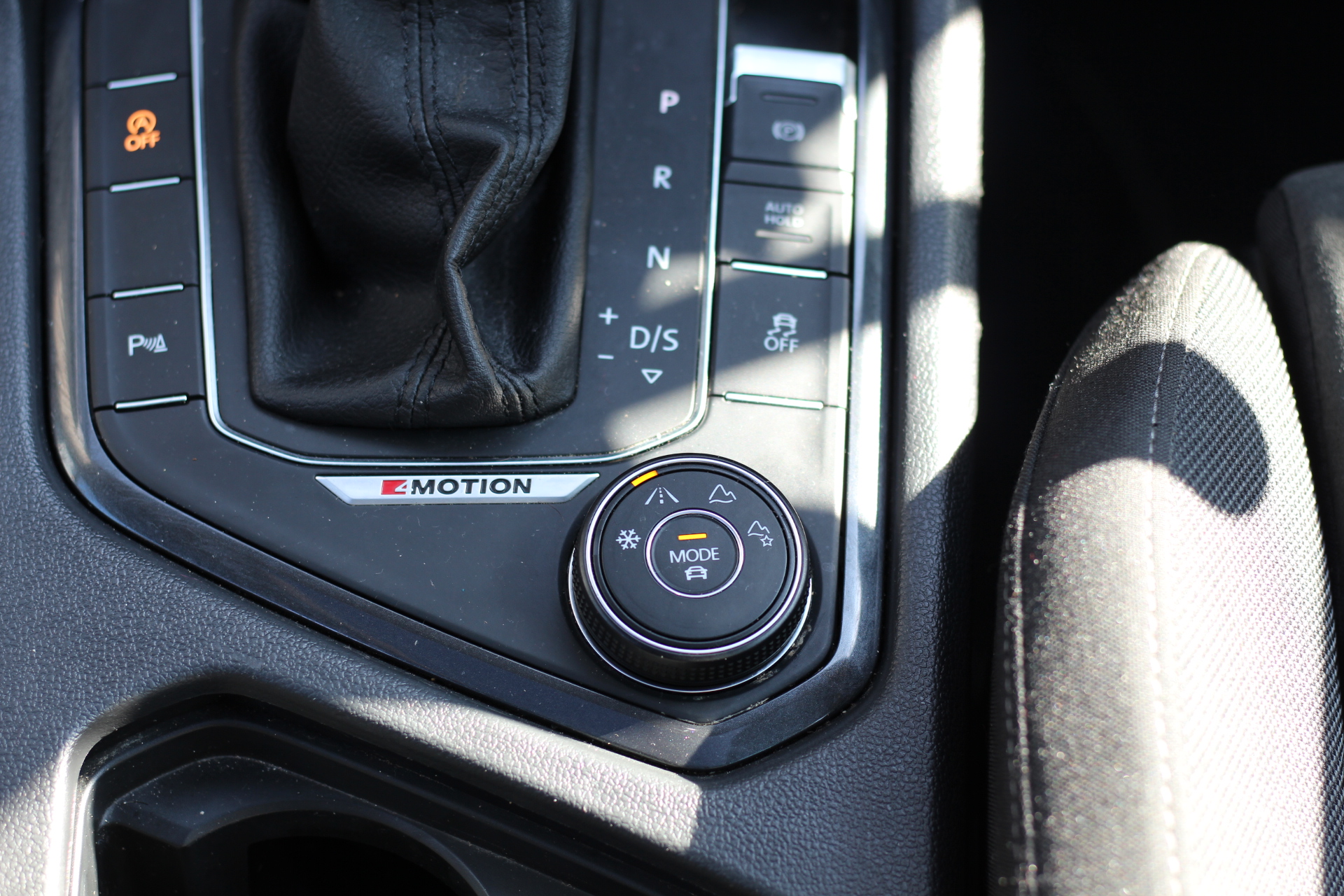 2017 (17) Volkswagen Tiguan 2.0 BiTDI BlueMotion Tech SEL DSG 4Motion Euro 6 (s/s) 5dr