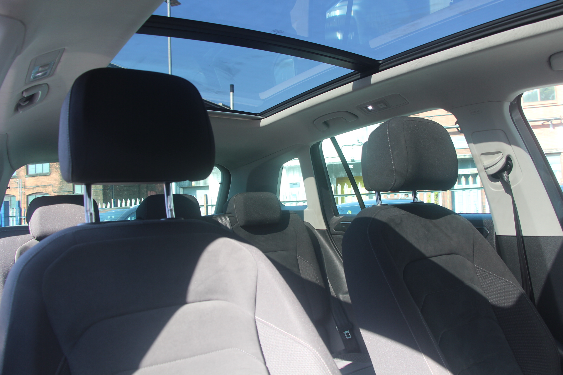 2017 (17) Volkswagen Tiguan 2.0 BiTDI BlueMotion Tech SEL DSG 4Motion Euro 6 (s/s) 5dr