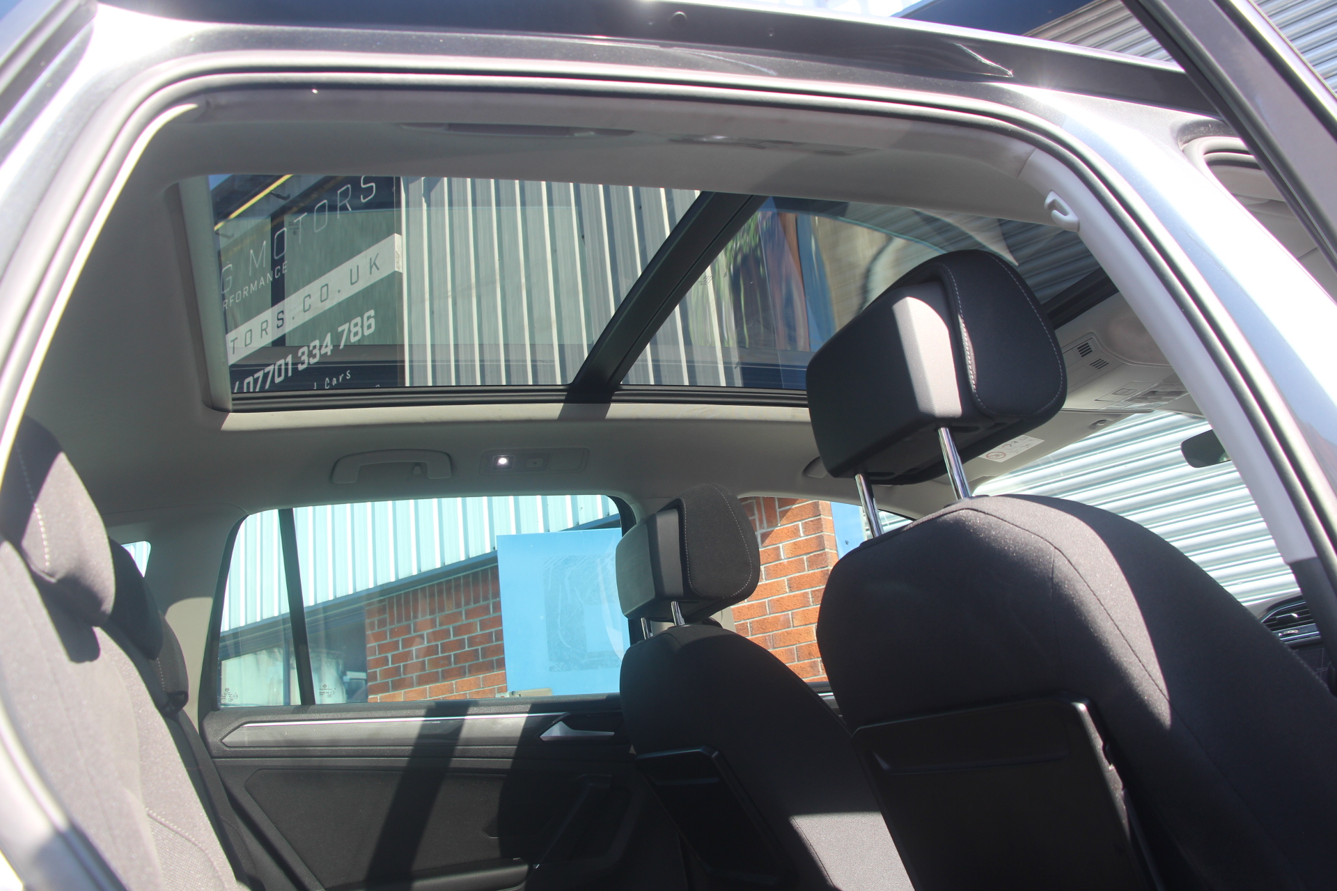 2017 (17) Volkswagen Tiguan 2.0 BiTDI BlueMotion Tech SEL DSG 4Motion Euro 6 (s/s) 5dr