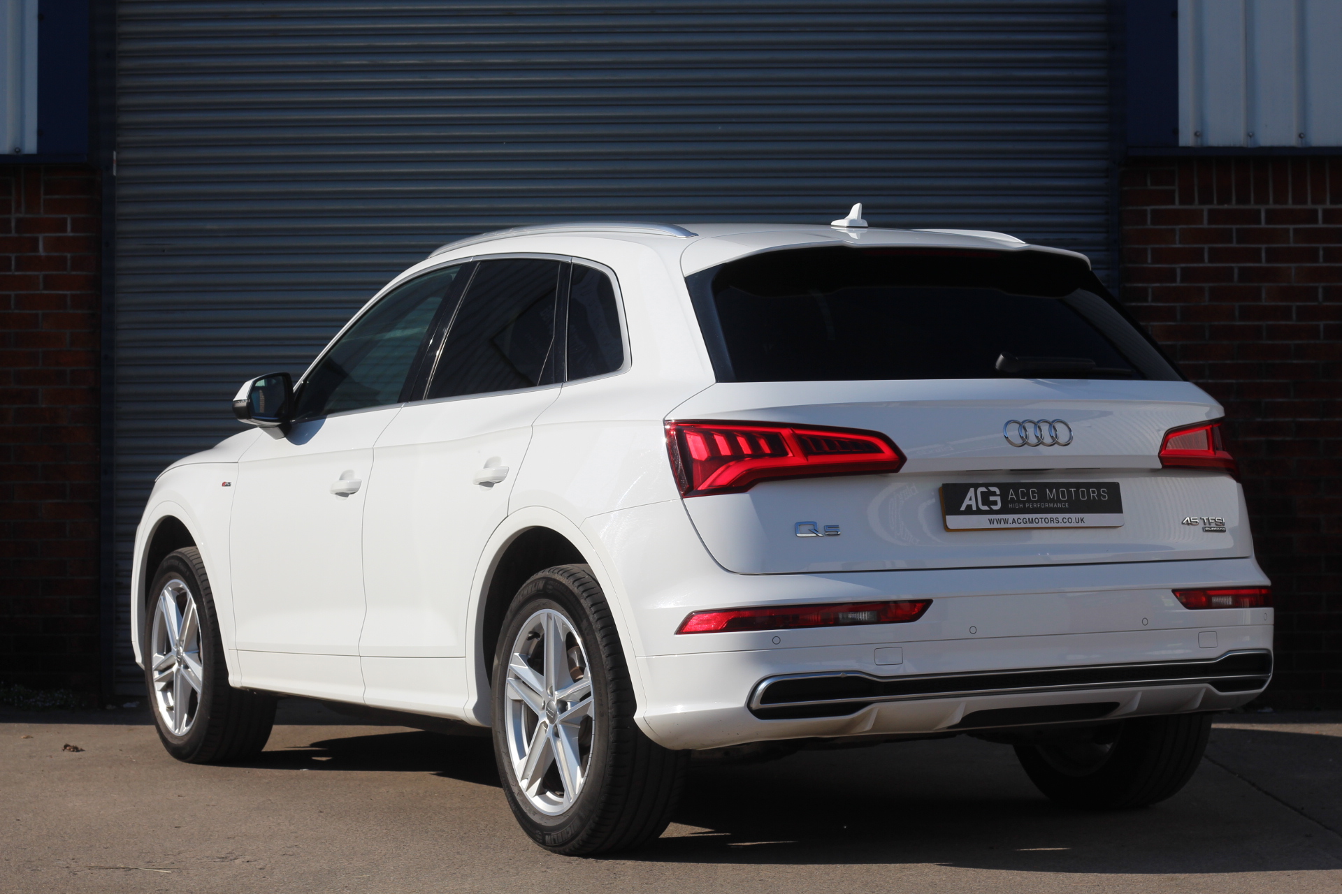 2019 (19) Audi Q5 2.0 TFSI 45 S line S Tronic quattro Euro 6 (s/s) 5dr