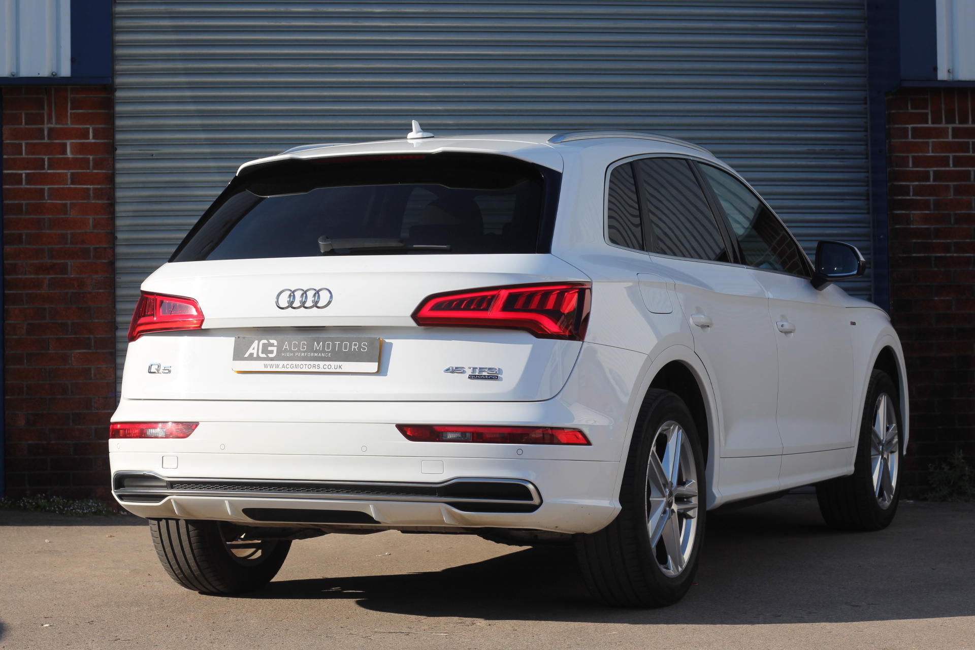 2019 (19) Audi Q5 2.0 TFSI 45 S line S Tronic quattro Euro 6 (s/s) 5dr