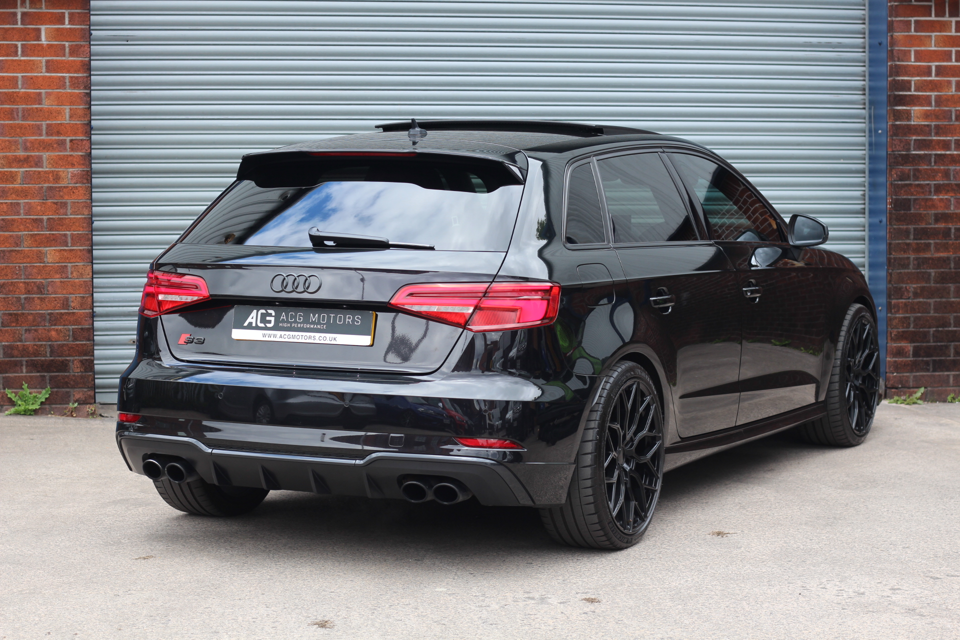 2018 (18) Audi S3 2.0 TFSI Black Edition Sportback S Tronic quattro Euro 6 (s/s) 5dr