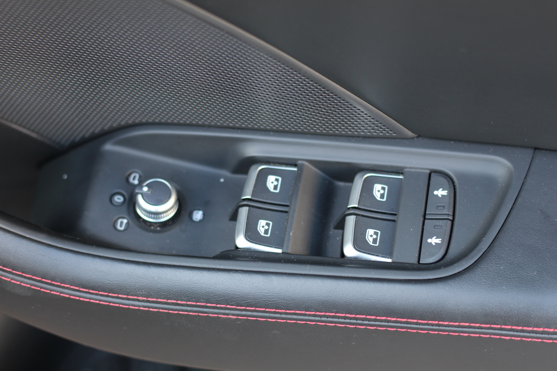 2018 (18) Audi S3 2.0 TFSI Black Edition Sportback S Tronic quattro Euro 6 (s/s) 5dr