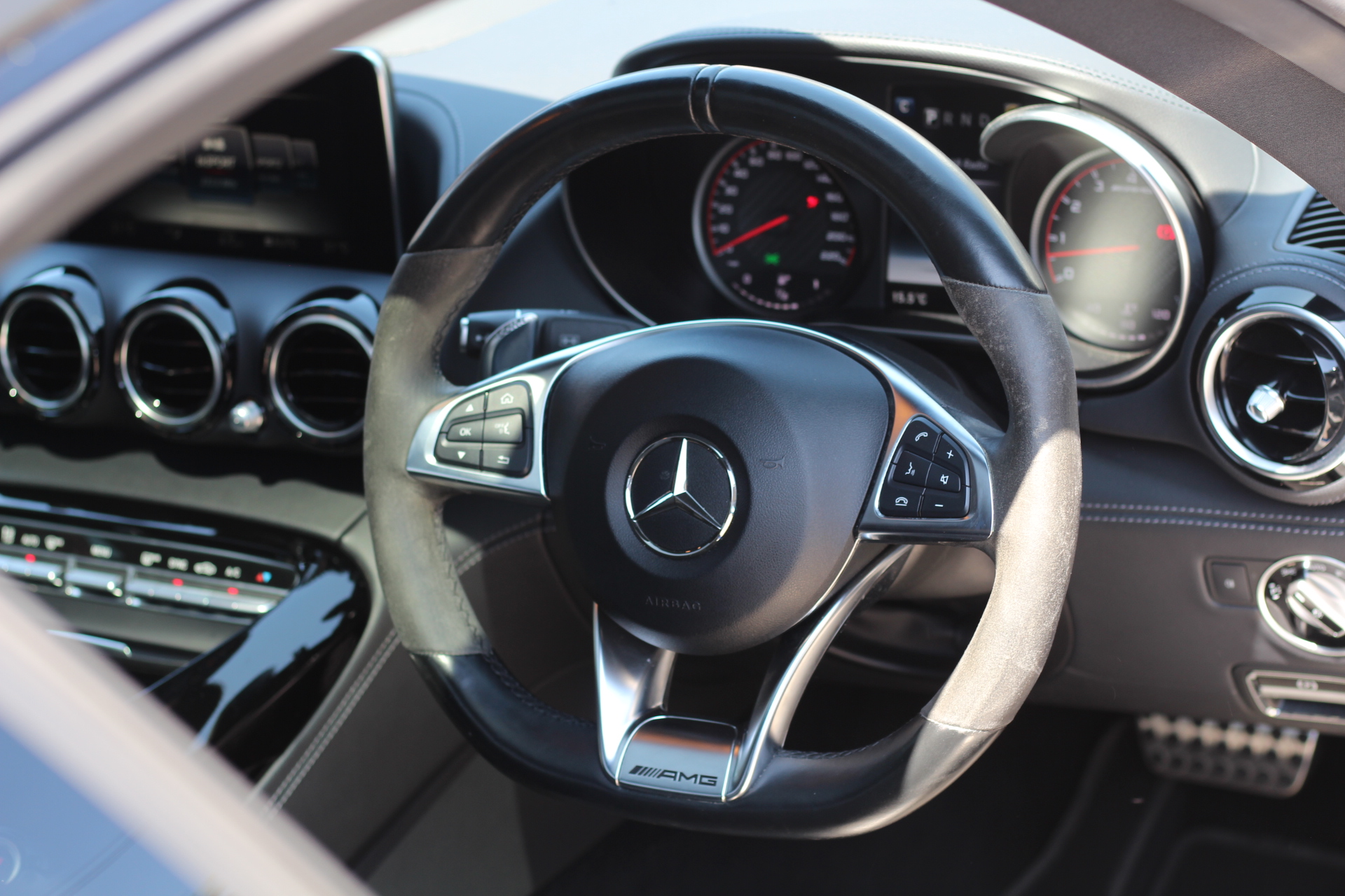 2016 (66) Mercedes-Benz AMG GT 4.0 V8 BiTurbo S (Premium) SpdS DCT Euro 6 (s/s) 2dr