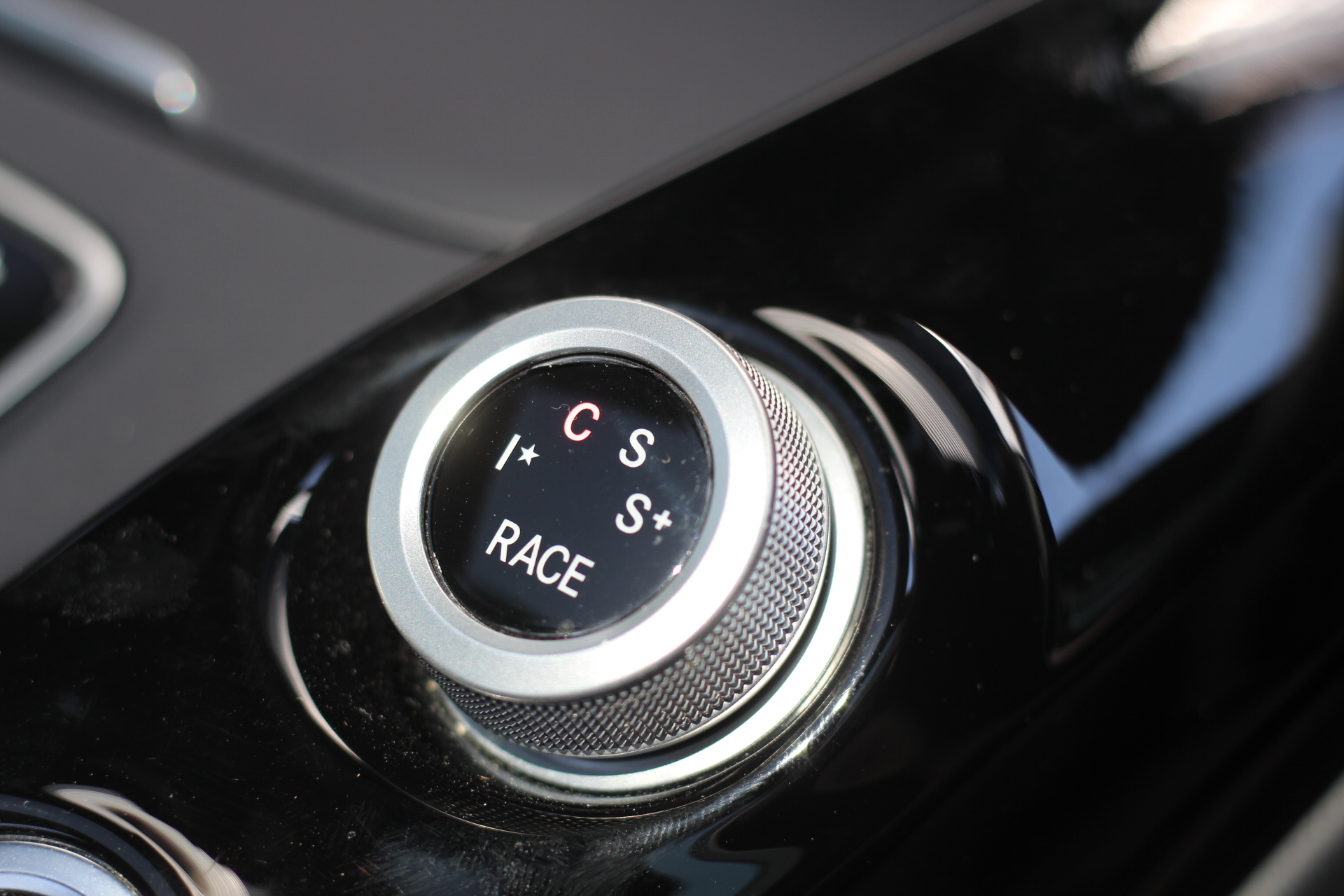 2016 (66) Mercedes-Benz AMG GT 4.0 V8 BiTurbo S (Premium) SpdS DCT Euro 6 (s/s) 2dr