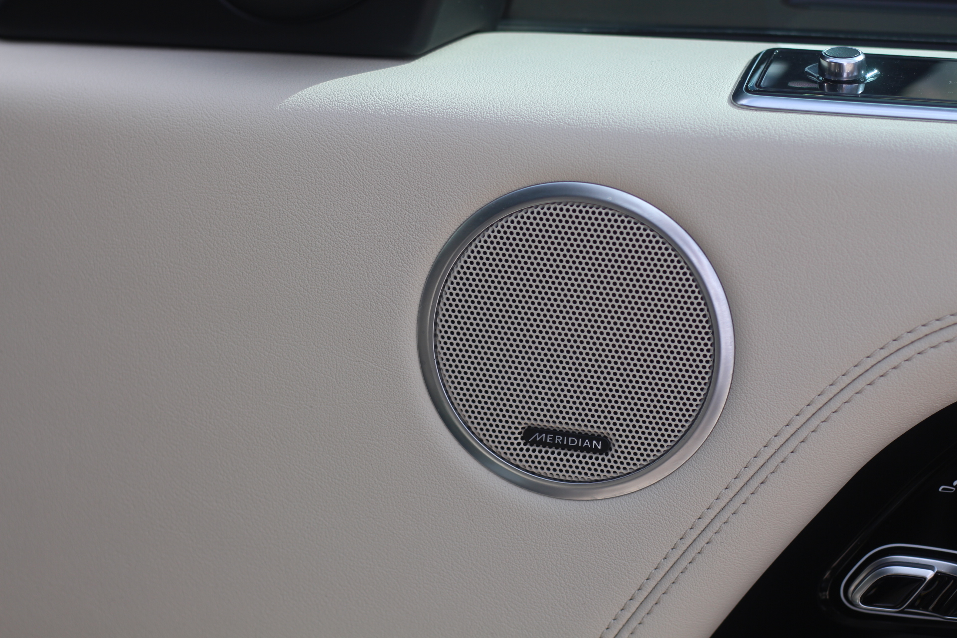 2018 (18) Land Rover Range Rover 3.0 TD V6 Vogue SVO Auto 4WD Euro 6 (s/s) 5dr