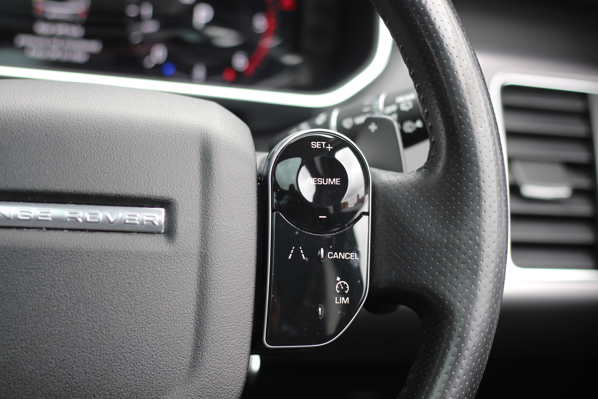 2018 (18) Land Rover Range Rover Sport 3.0 SD V6 HSE Auto 4WD Euro 6 (s/s) 5dr