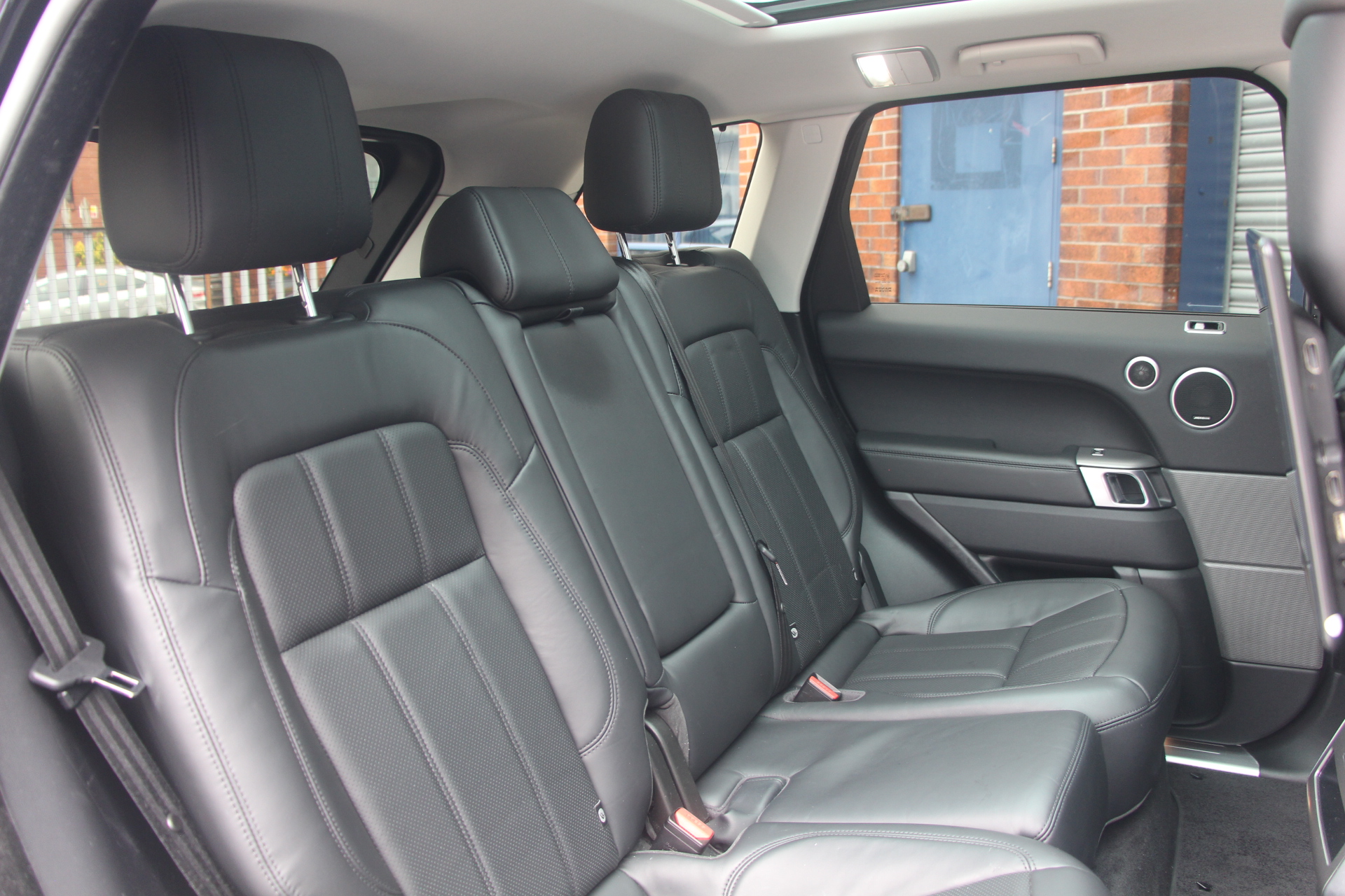 2018 (18) Land Rover Range Rover Sport 3.0 SD V6 HSE Auto 4WD Euro 6 (s/s) 5dr