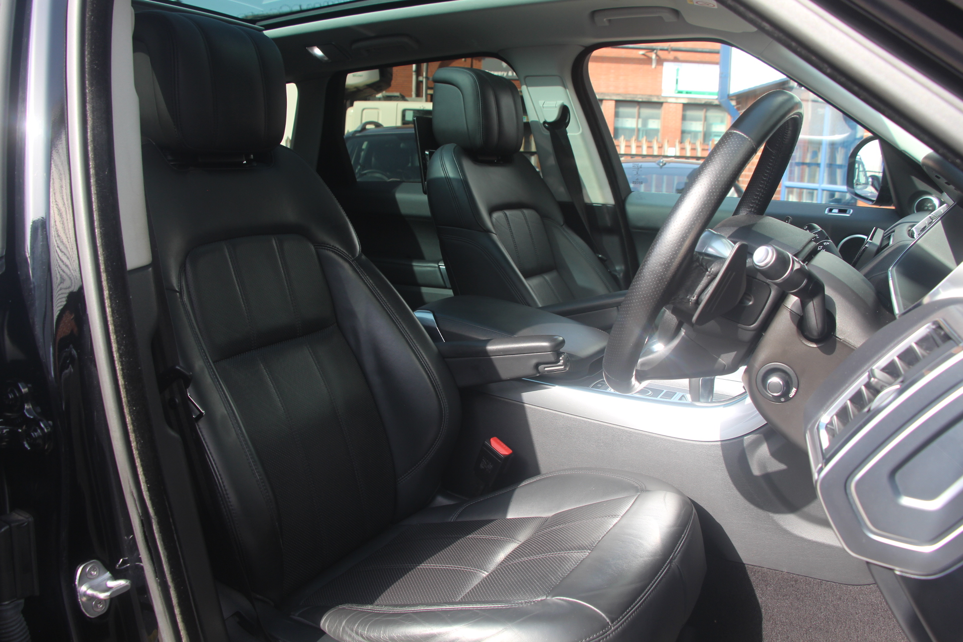 2018 (18) Land Rover Range Rover Sport 2.0 SD4 HSE Auto 4WD Euro 6 (s/s) 5dr