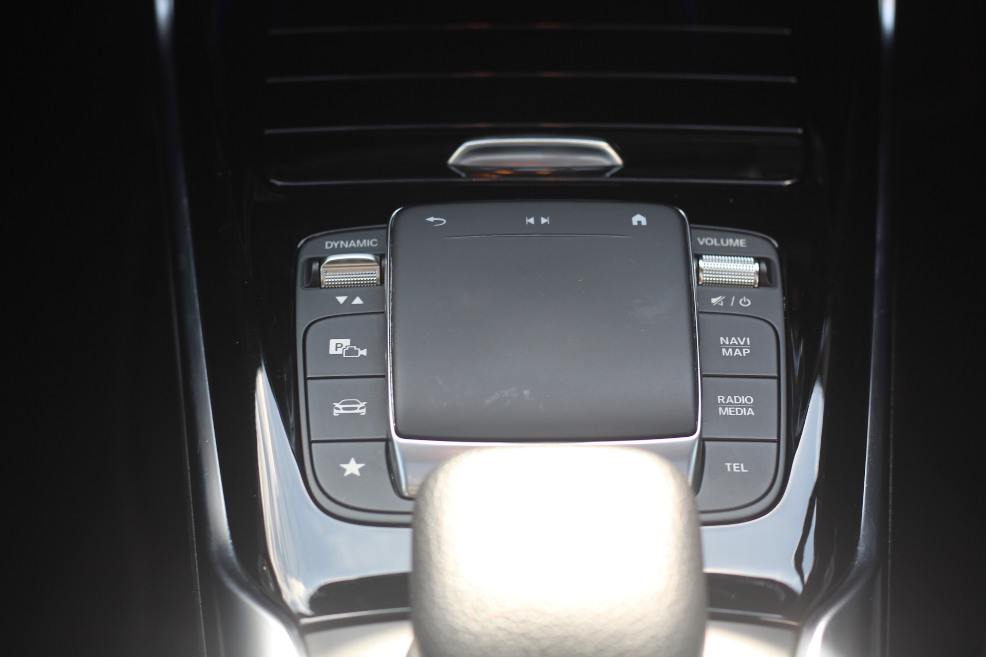 (2020) Mercedes-Benz A Class 2.0 A35 AMG (Premium Plus) SpdS DCT 4MATIC Euro 6 (s/s) 5dr