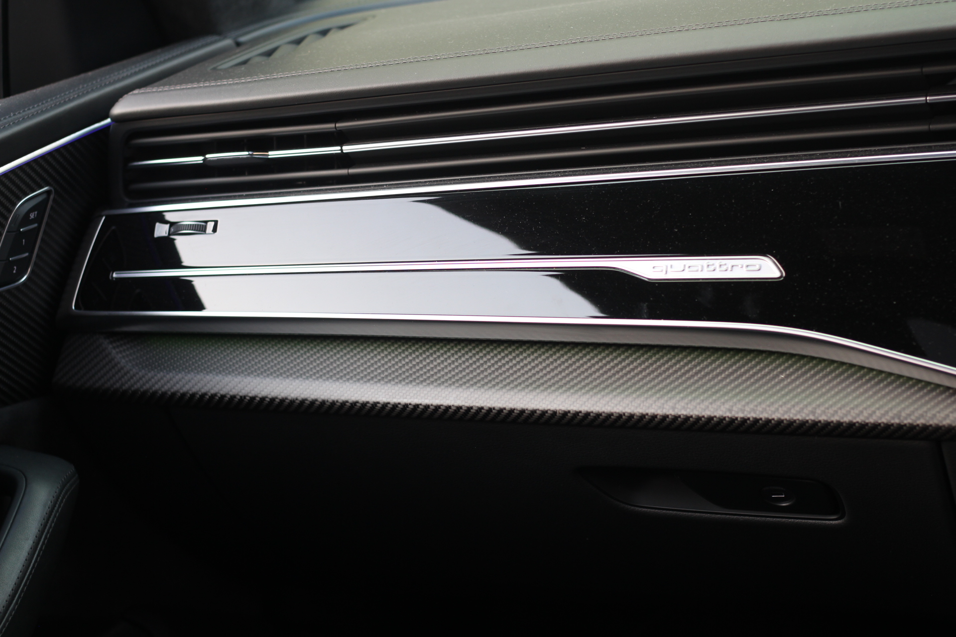 2020 (70) Audi RSQ8 4.0 TFSI V8 Vorsprung Tiptronic quattro Euro 6 (s/s) 5dr