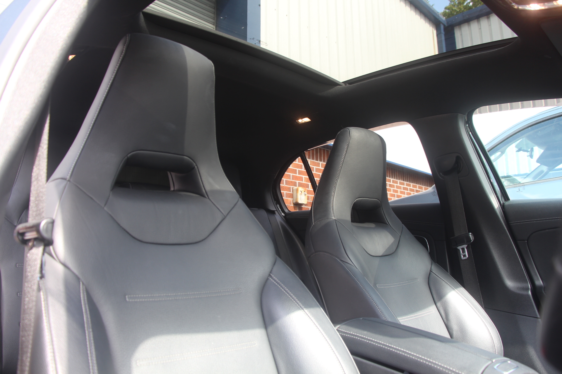 (2020) Mercedes-Benz A Class 2.0 A35 AMG (Premium Plus) SpdS DCT 4MATIC Euro 6 (s/s) 5dr