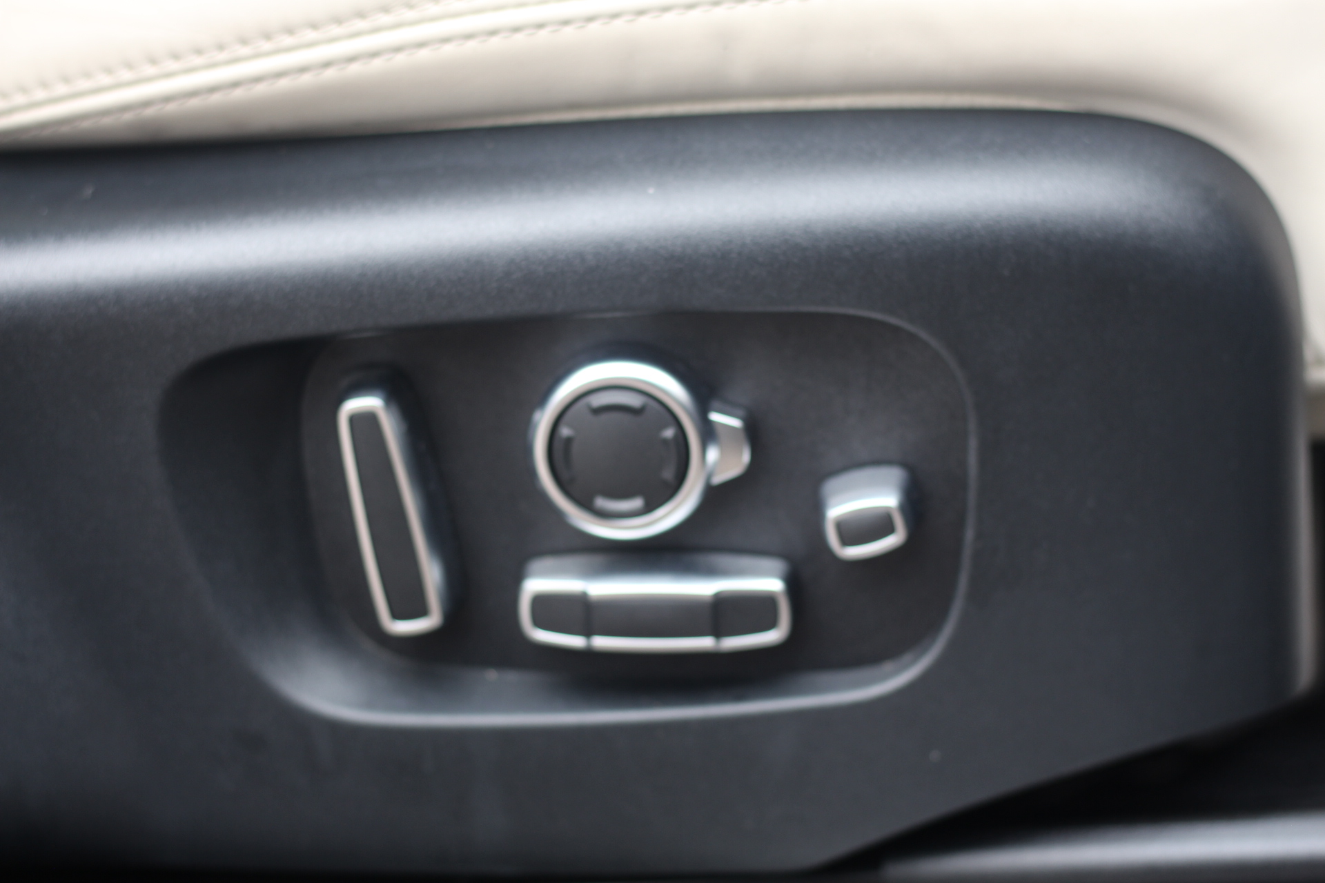 2019 (19) Land Rover Range Rover Sport 3.0 SD V6 Autobiography Dynamic Auto 4WD Euro 6 (s/s) 5dr