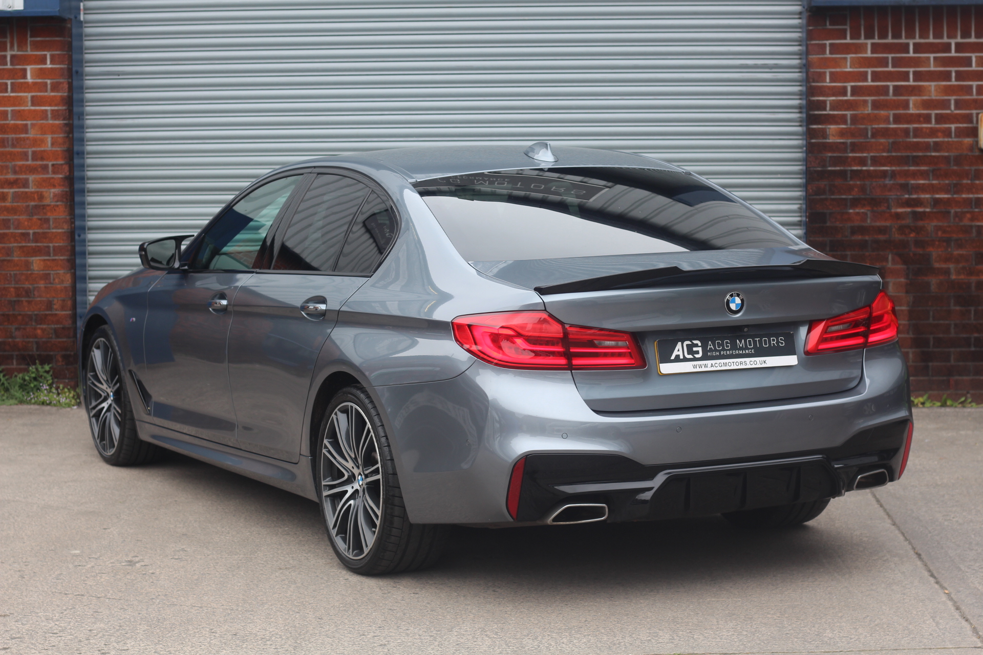 2018 (18) BMW 5 Series 3.0 530d M Sport Auto xDrive Euro 6 (s/s) 4dr