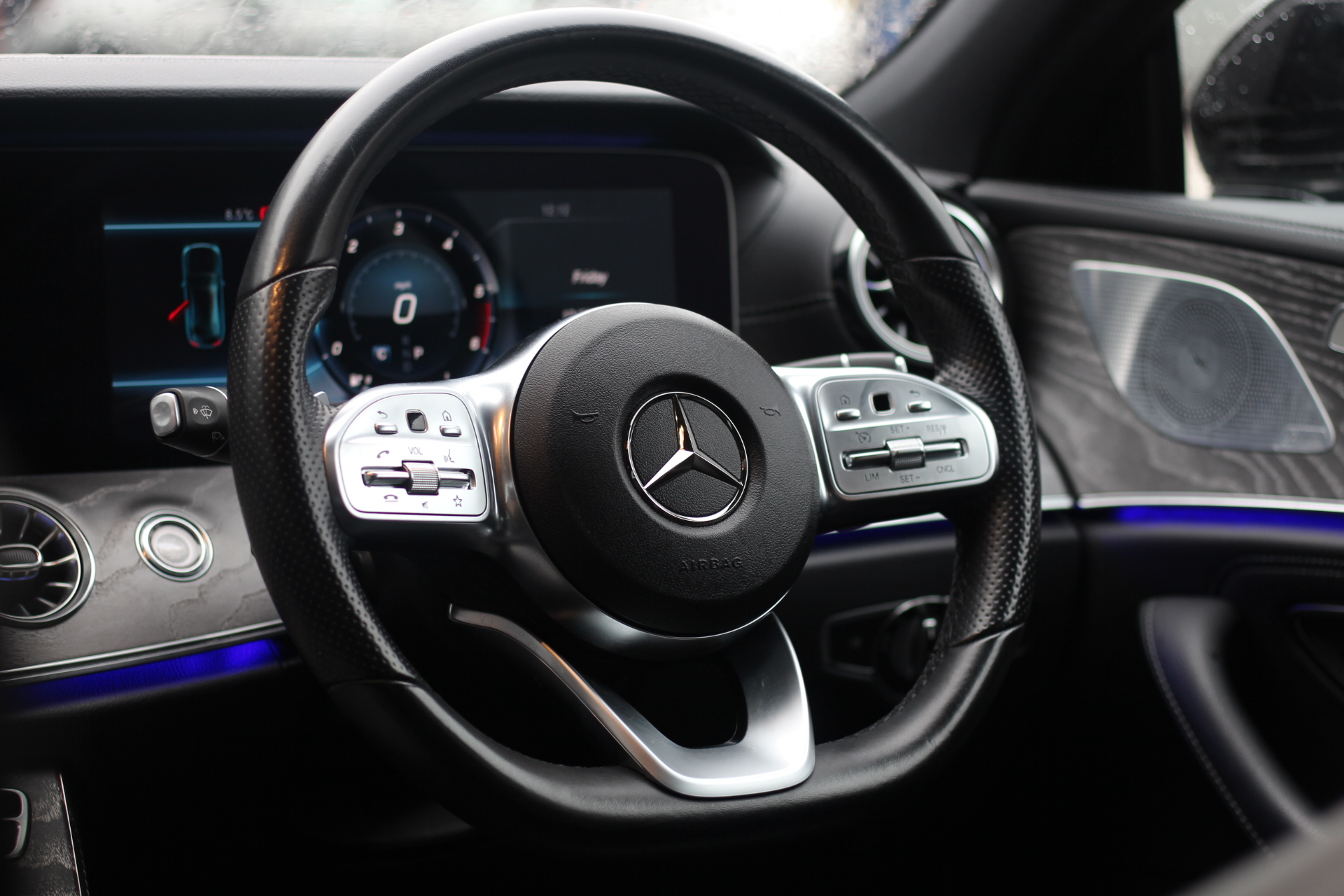 2019 (68) Mercedes-Benz CLS 2.9 CLS350d AMG Line (Premium Plus) Coupe G-Tronic 4MATIC Euro 6 (s/s) 4dr