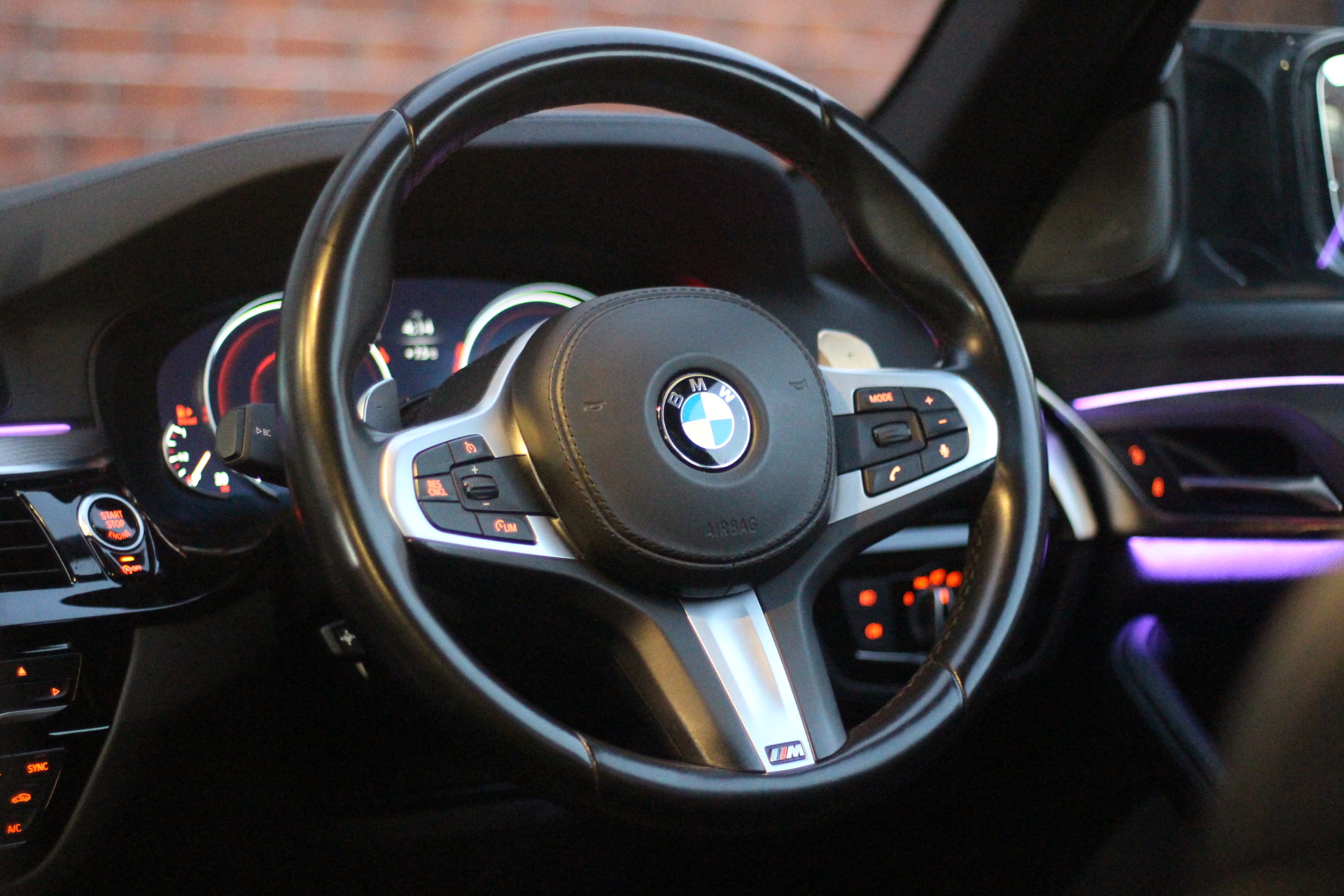 2018 (18) BMW 5 Series 3.0 530d M Sport Auto xDrive Euro 6 (s/s) 4dr