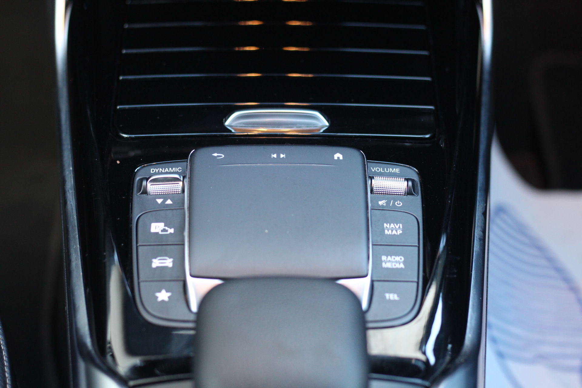 2020 (70) Mercedes-Benz CLA Class 2.0 CLA35 AMG Coupe 7G-DCT 4MATIC Euro 6 (s/s) 4dr