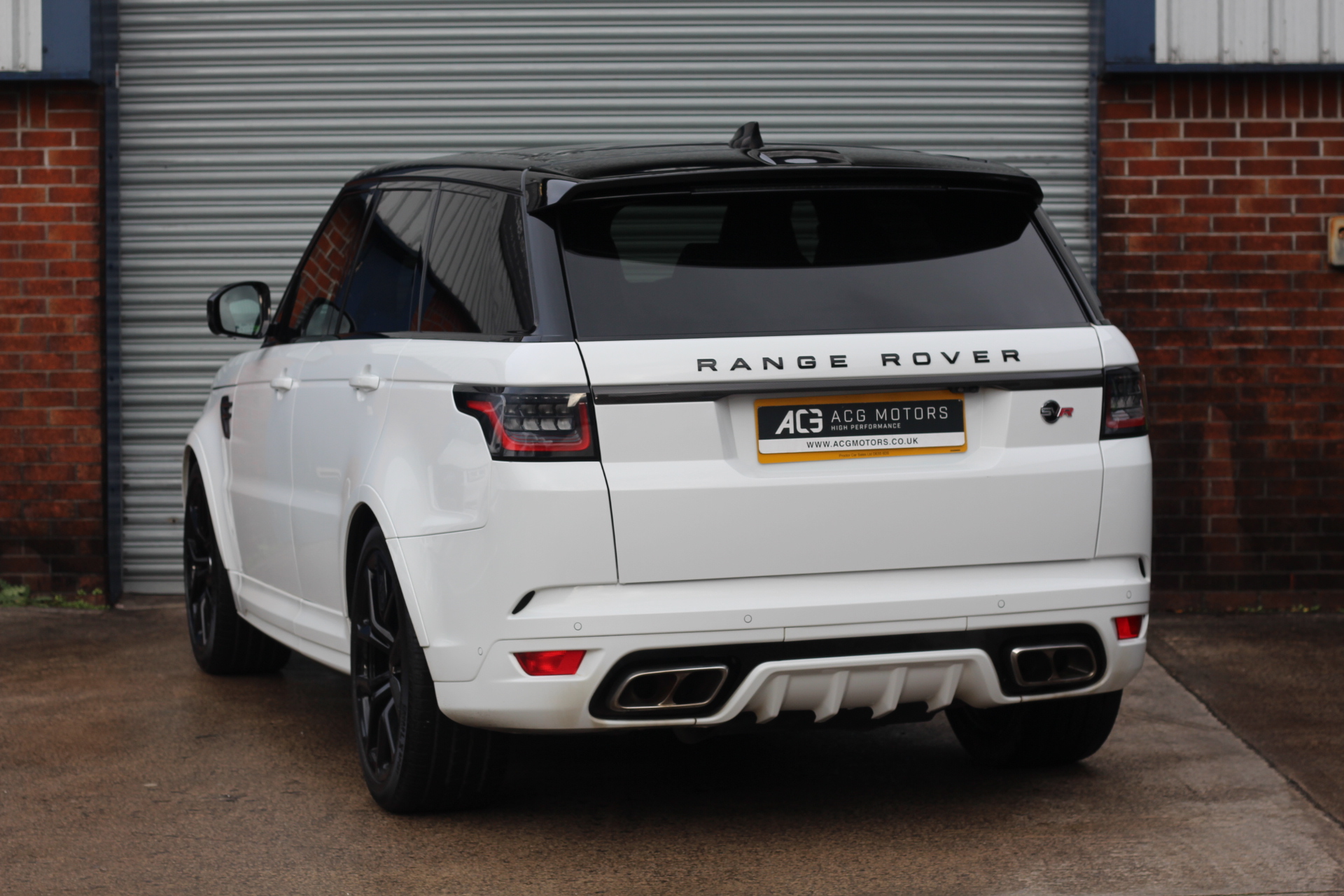 2020 (20) Land Rover Range Rover Sport 5.0 P575 V8 SVR Auto 4WD Euro 6 (s/s) 5dr