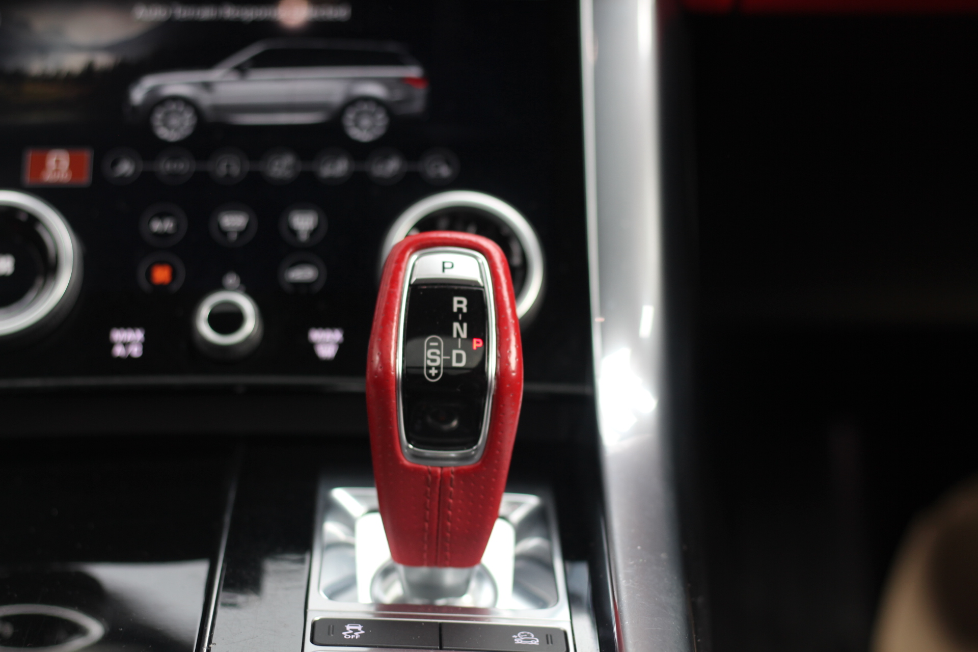 2020 (20) Land Rover Range Rover Sport 5.0 P575 V8 SVR Auto 4WD Euro 6 (s/s) 5dr