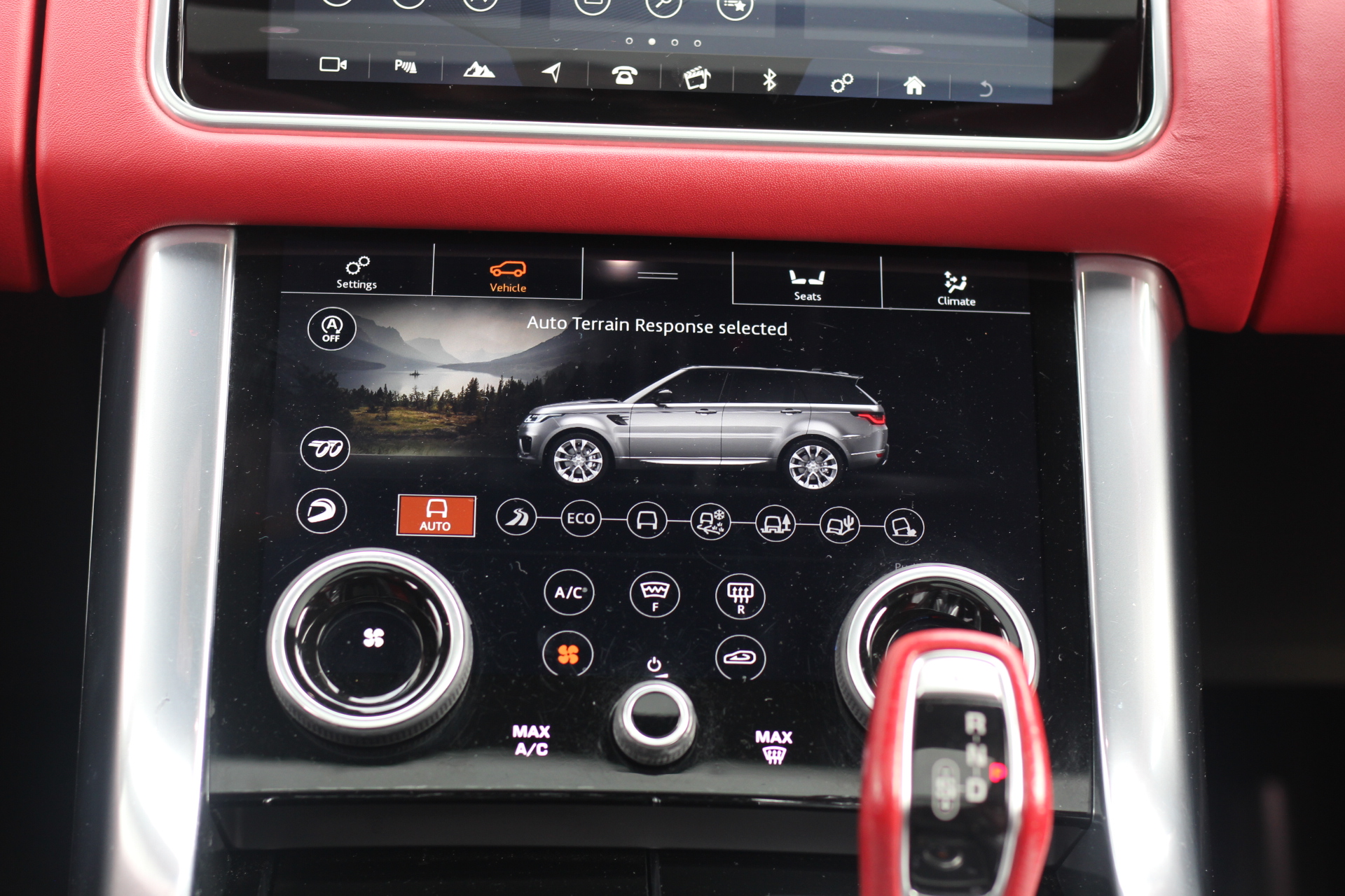 2020 (20) Land Rover Range Rover Sport 5.0 P575 V8 SVR Auto 4WD Euro 6 (s/s) 5dr