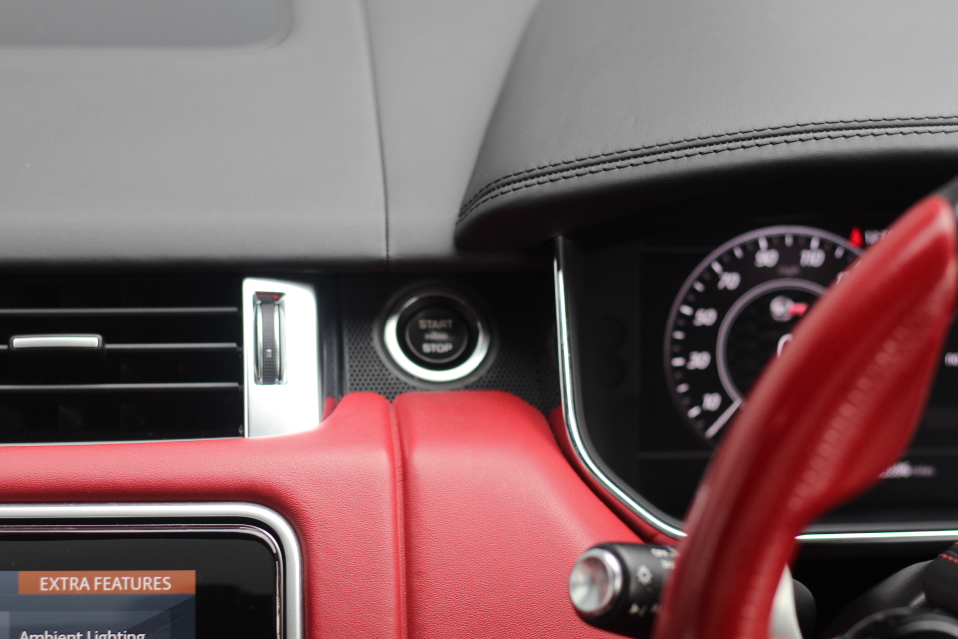 2020 (20) Land Rover Range Rover Sport 5.0 P575 V8 SVR Auto 4WD Euro 6 (s/s) 5dr