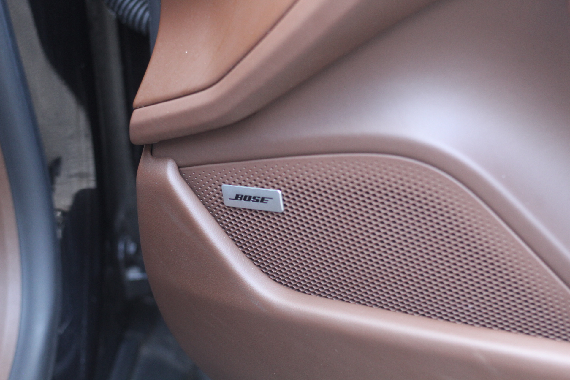 2021 (71) Porsche Taycan Performance Plus 93.4kWh Auto RWD 4dr (11kW Charger)