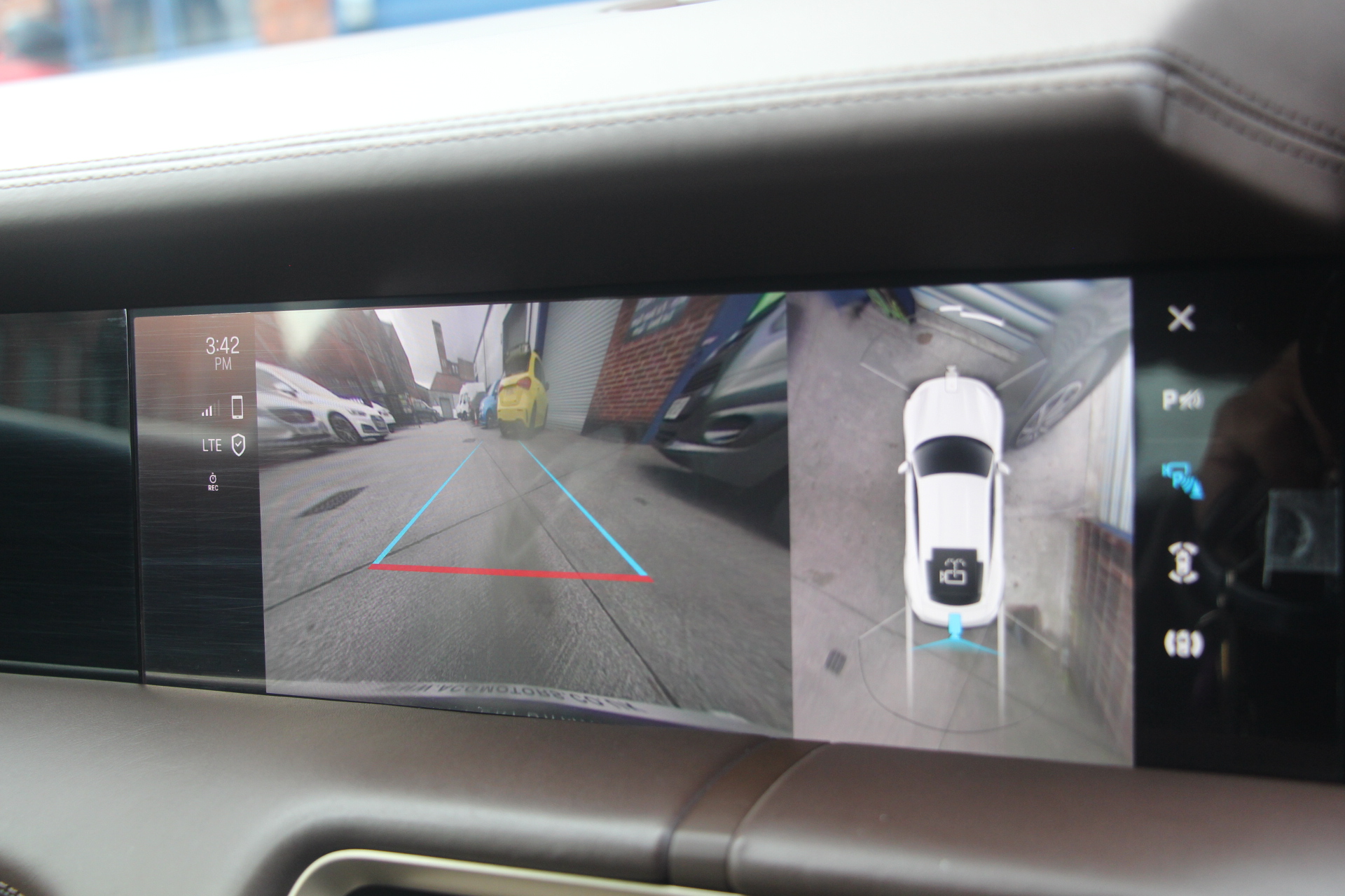 2021 (71) Porsche Taycan Performance Plus 93.4kWh Auto RWD 4dr (11kW Charger)