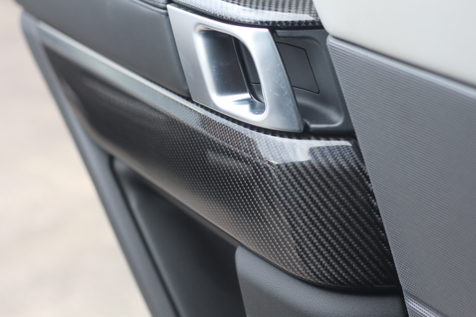 2020 (20) Land Rover Range Rover Sport 5.0 P575 V8 SVR Auto 4WD Euro 6 (s/s) 5dr