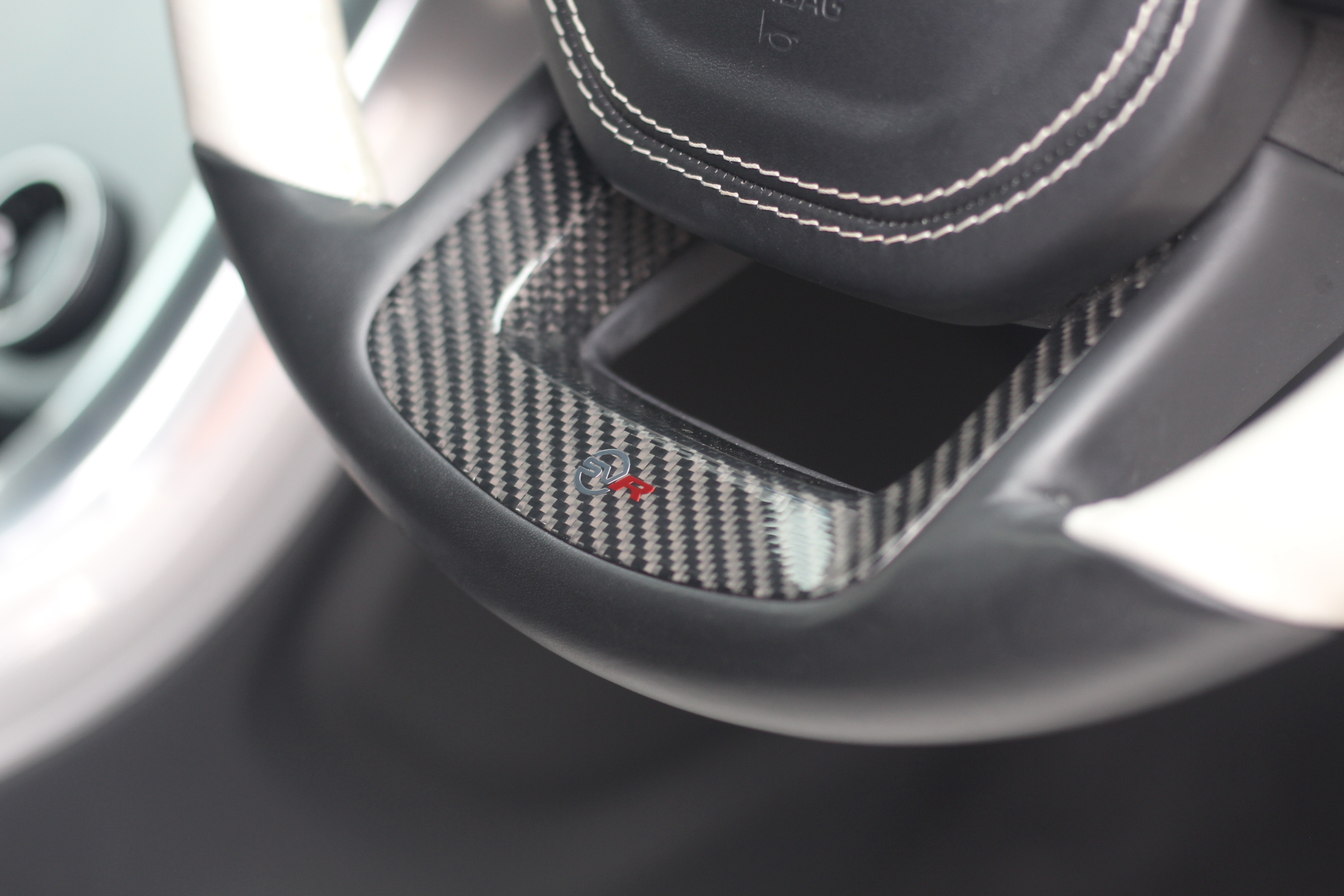 2020 (20) Land Rover Range Rover Sport 5.0 P575 V8 SVR Auto 4WD Euro 6 (s/s) 5dr