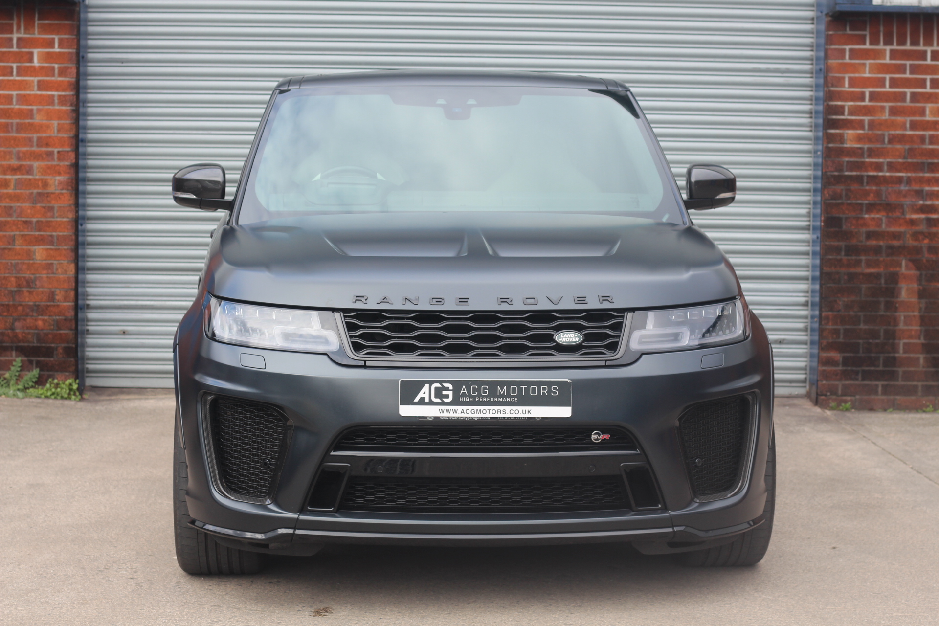 2020 (20) Land Rover Range Rover Sport 5.0 P575 V8 SVR Auto 4WD Euro 6 (s/s) 5dr