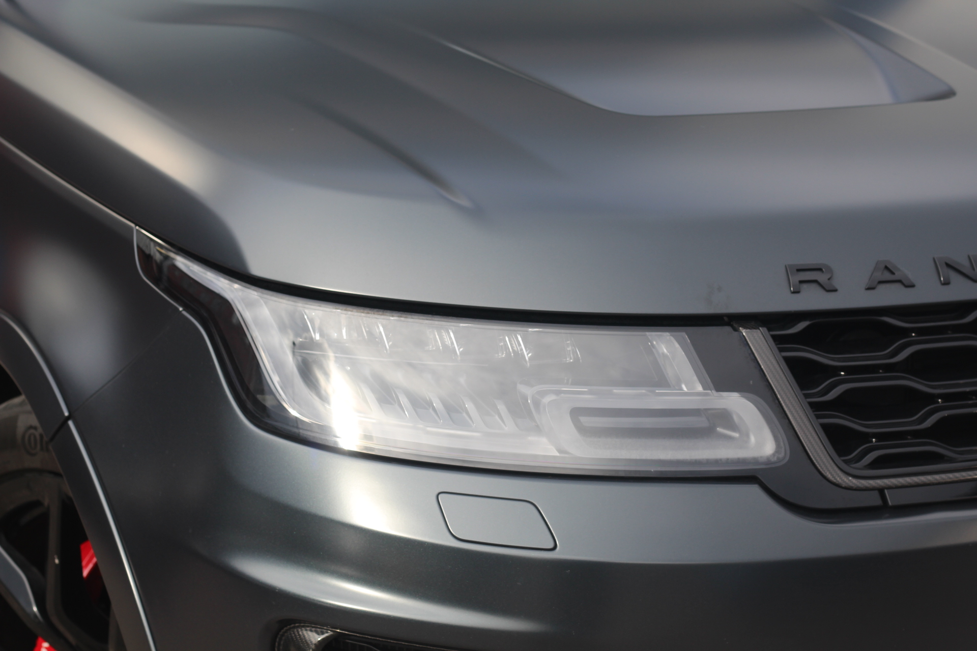 2020 (20) Land Rover Range Rover Sport 5.0 P575 V8 SVR Auto 4WD Euro 6 (s/s) 5dr