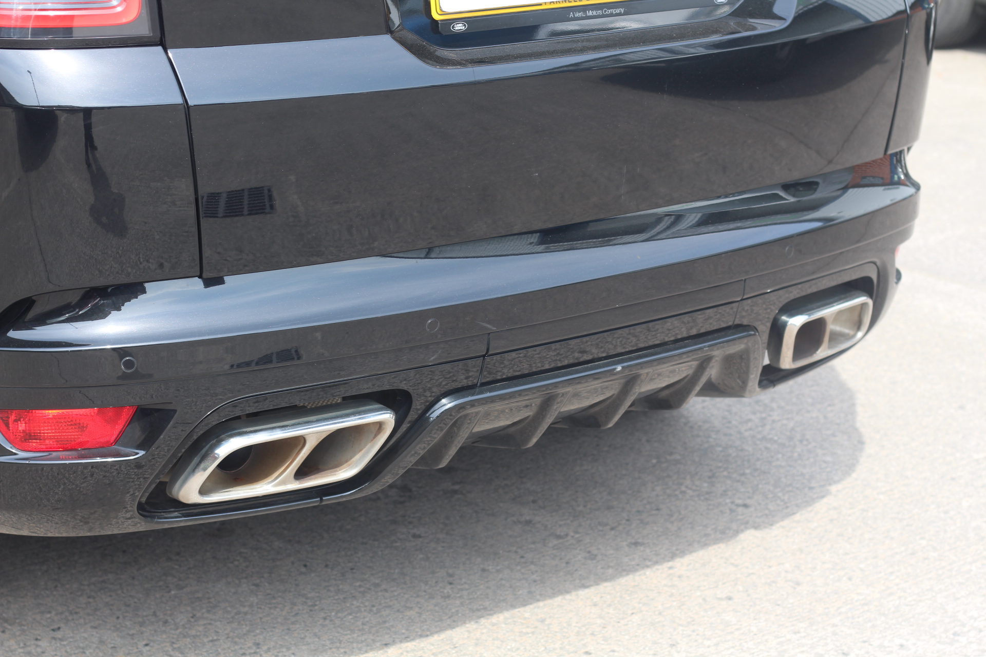 2020 (20) Land Rover Range Rover Sport 5.0 P575 V8 SVR Auto 4WD Euro 6 (s/s) 5dr