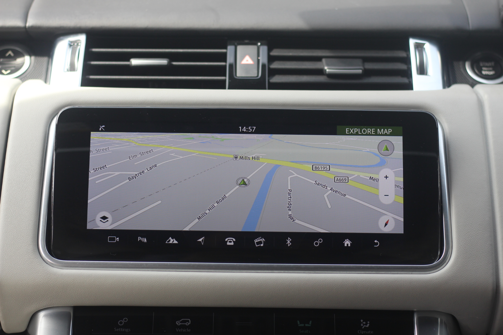 2020 (20) Land Rover Range Rover Sport 5.0 P575 V8 SVR Auto 4WD Euro 6 (s/s) 5dr