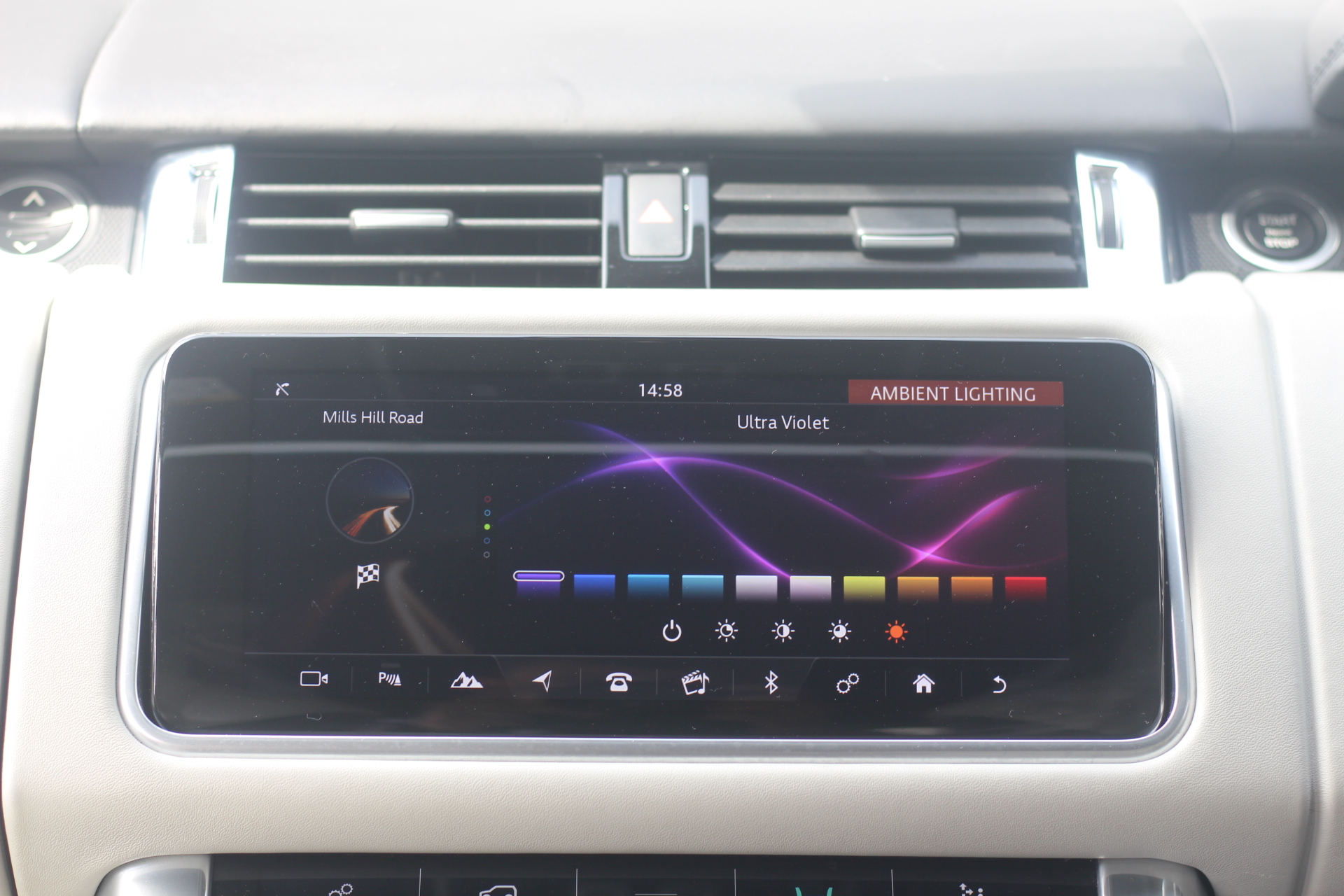 2020 (20) Land Rover Range Rover Sport 5.0 P575 V8 SVR Auto 4WD Euro 6 (s/s) 5dr