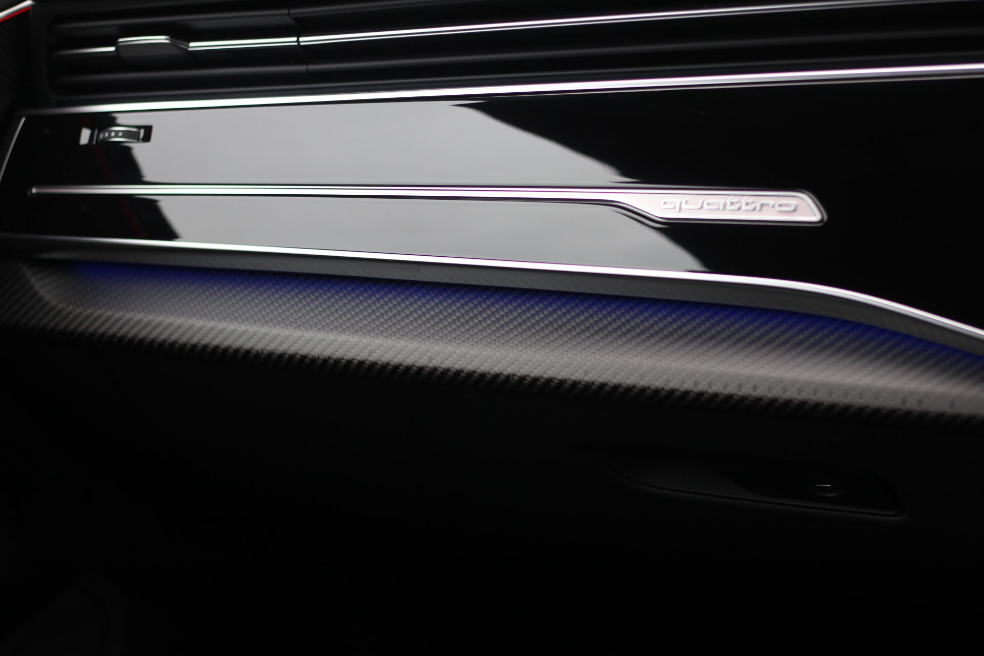 2020 (20) Audi RSQ8 4.0 TFSI V8 Vorsprung Tiptronic quattro Euro 6 (s/s) 5dr