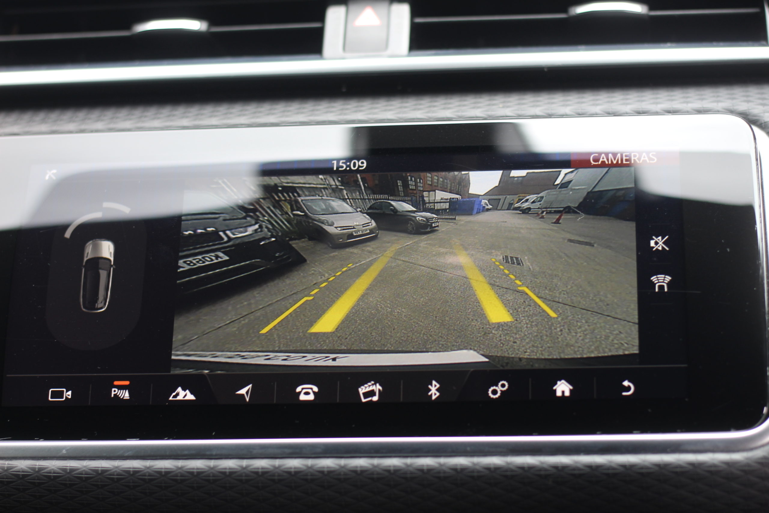 2019 (69) Land Rover Range Rover Velar 2.0 D180 R-Dynamic S Auto 4WD Euro 6 (s/s) 5dr