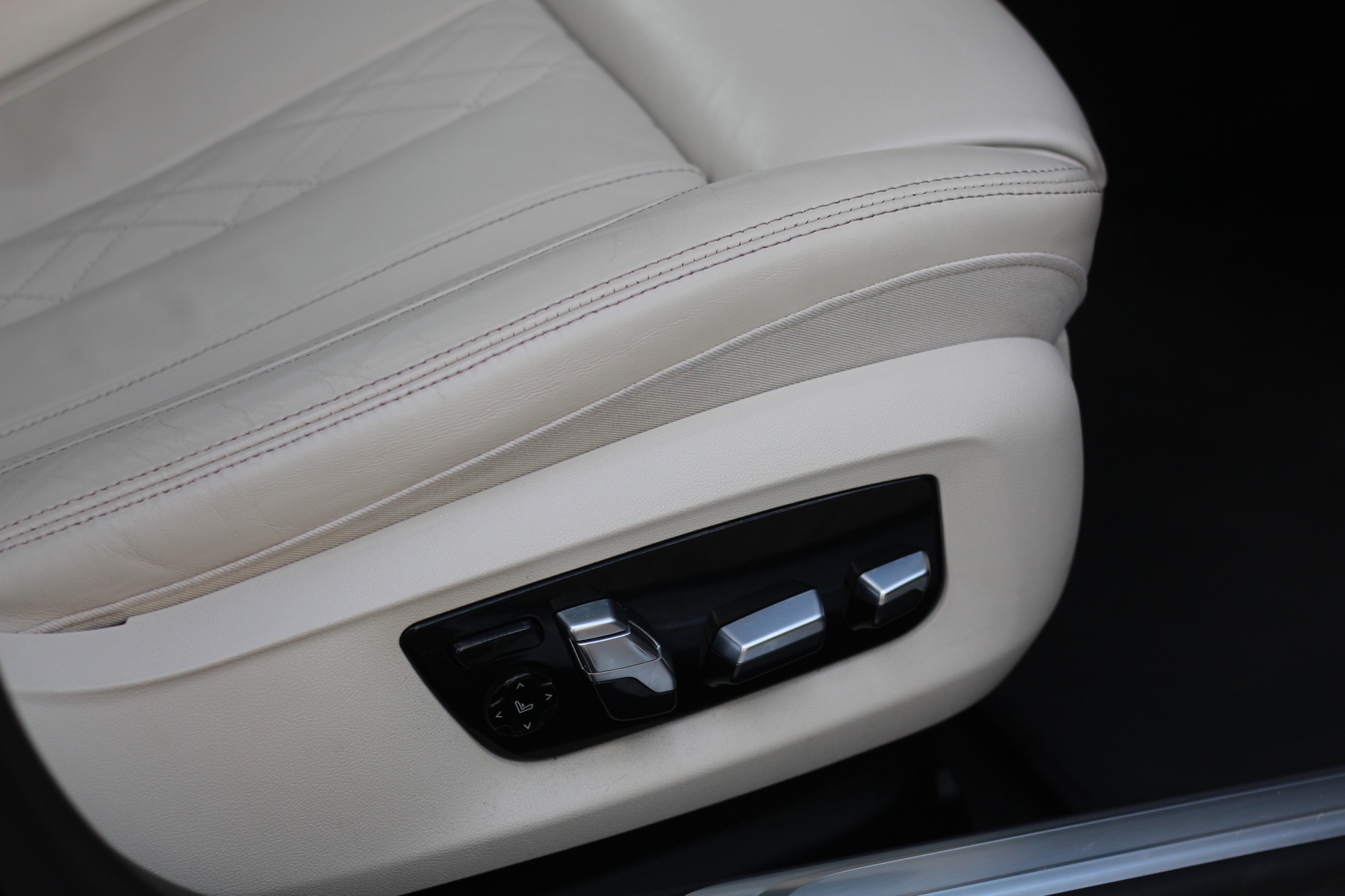 2020 (70) BMW 7 Series 3.0 730Ld M Sport Auto Euro 6 (s/s) 4dr