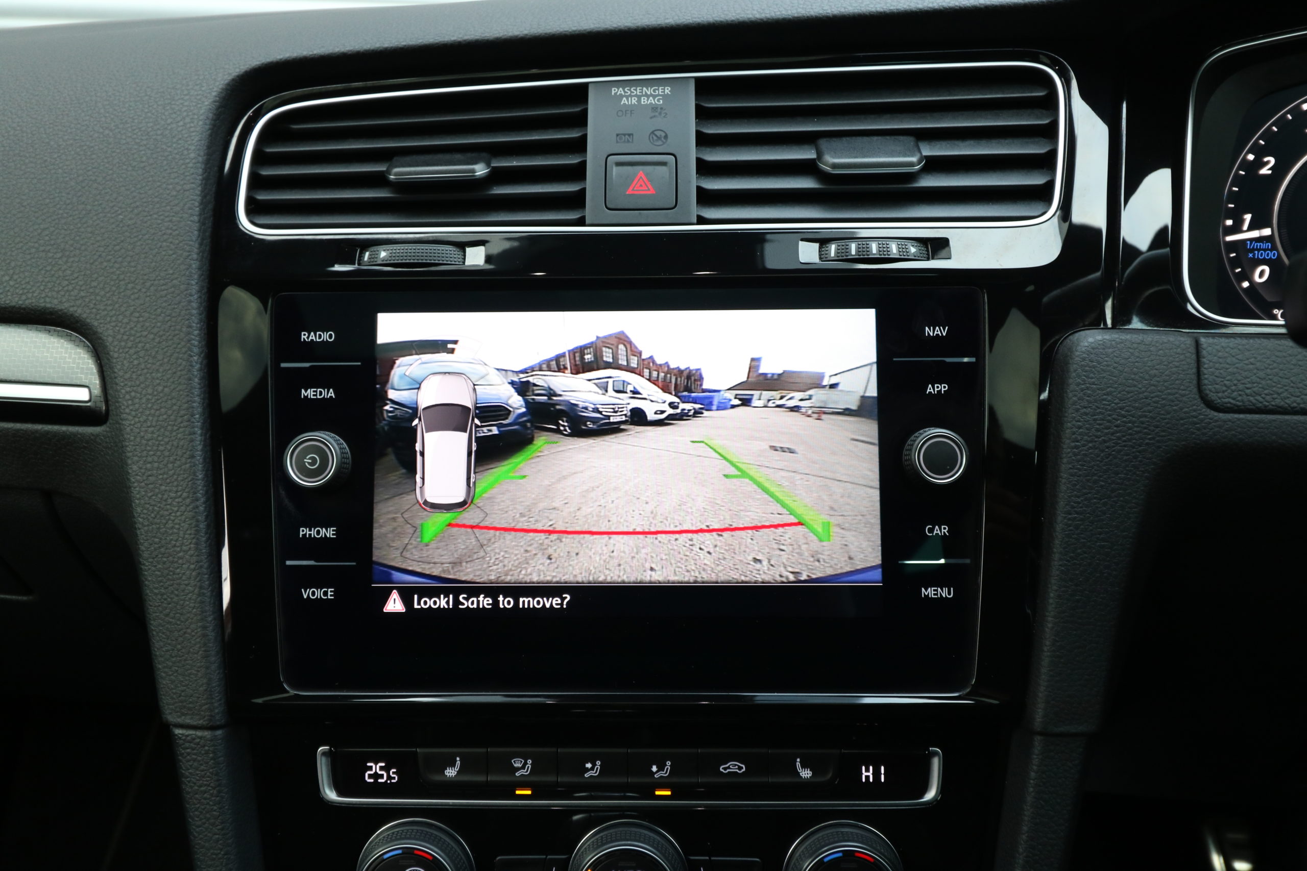 2020 (20) Volkswagen Golf 2.0 TSI R DSG 4Motion Euro 6 (s/s) 5dr