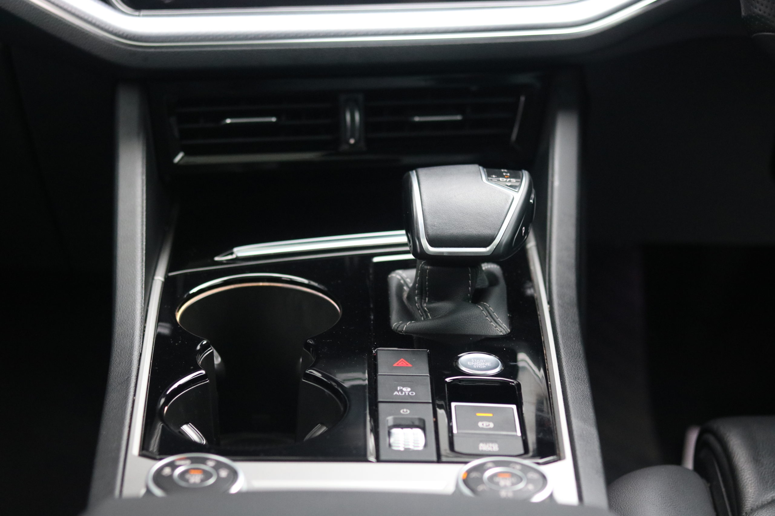 2020 (70) Volkswagen Touareg 3.0 TSI V6 Black Edition Tiptronic 4Motion Euro 6 (s/s) 5dr