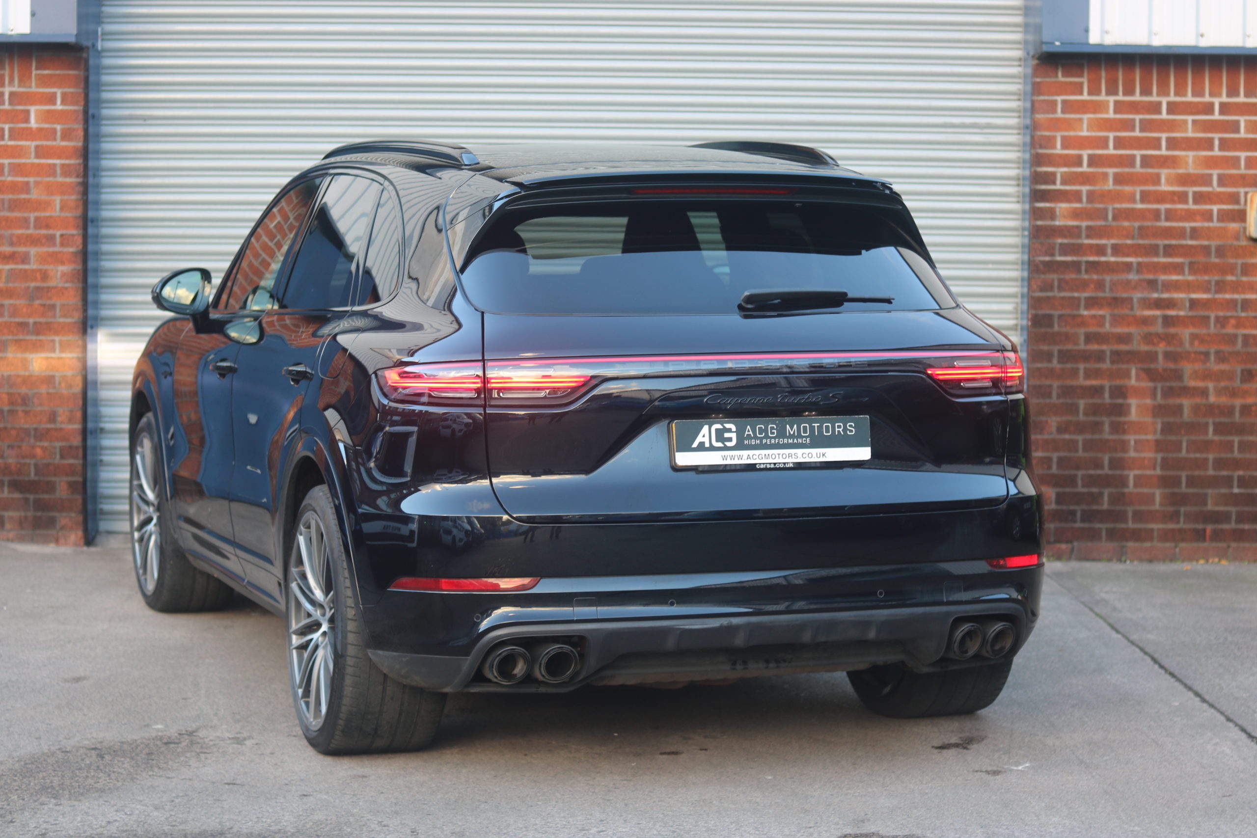 2019 (69) Porsche Cayenne 4.0 V8 E-Hybrid 14.1kWh Turbo S TiptronicS 4WD Euro 6 (s/s) 5dr