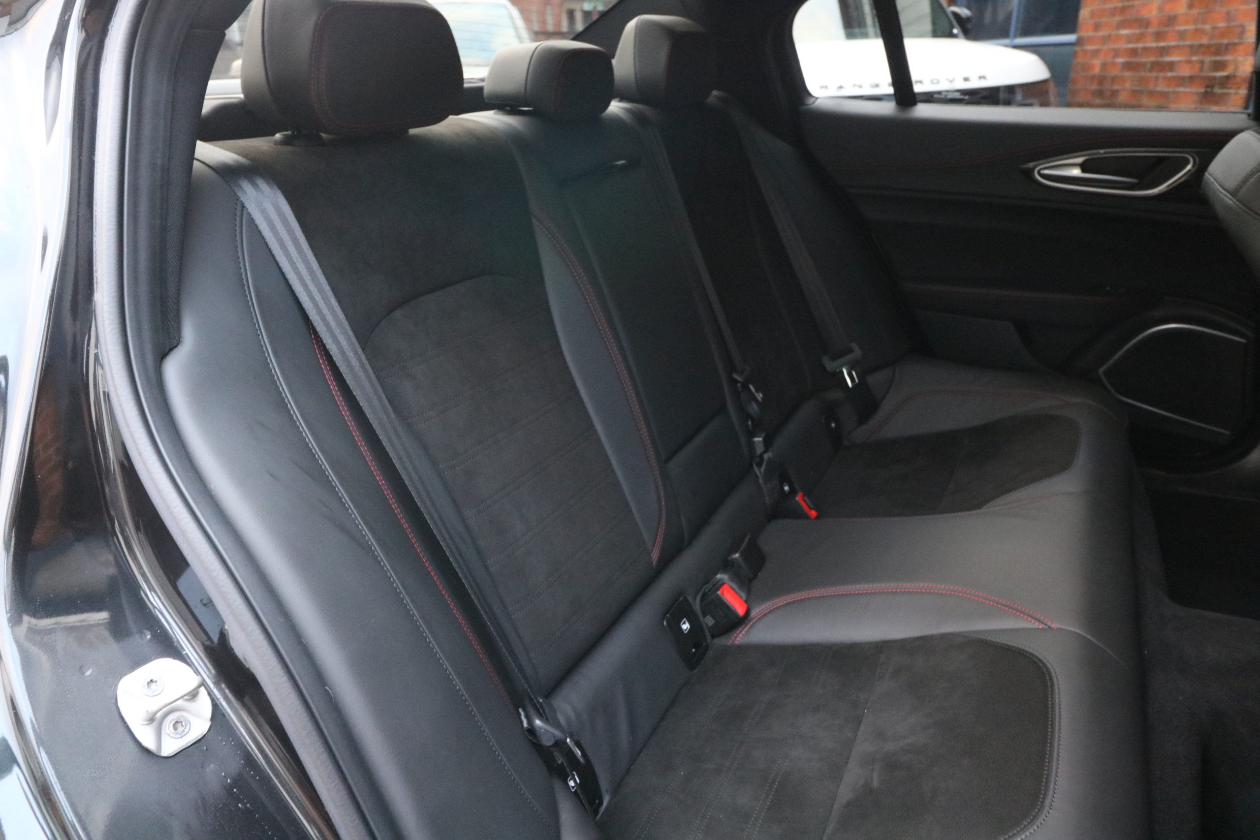 2020 (70) Alfa Romeo Giulia 2.9 V6 Bi-Turbo Quadrifoglio Auto Euro 6 (s/s) 4dr