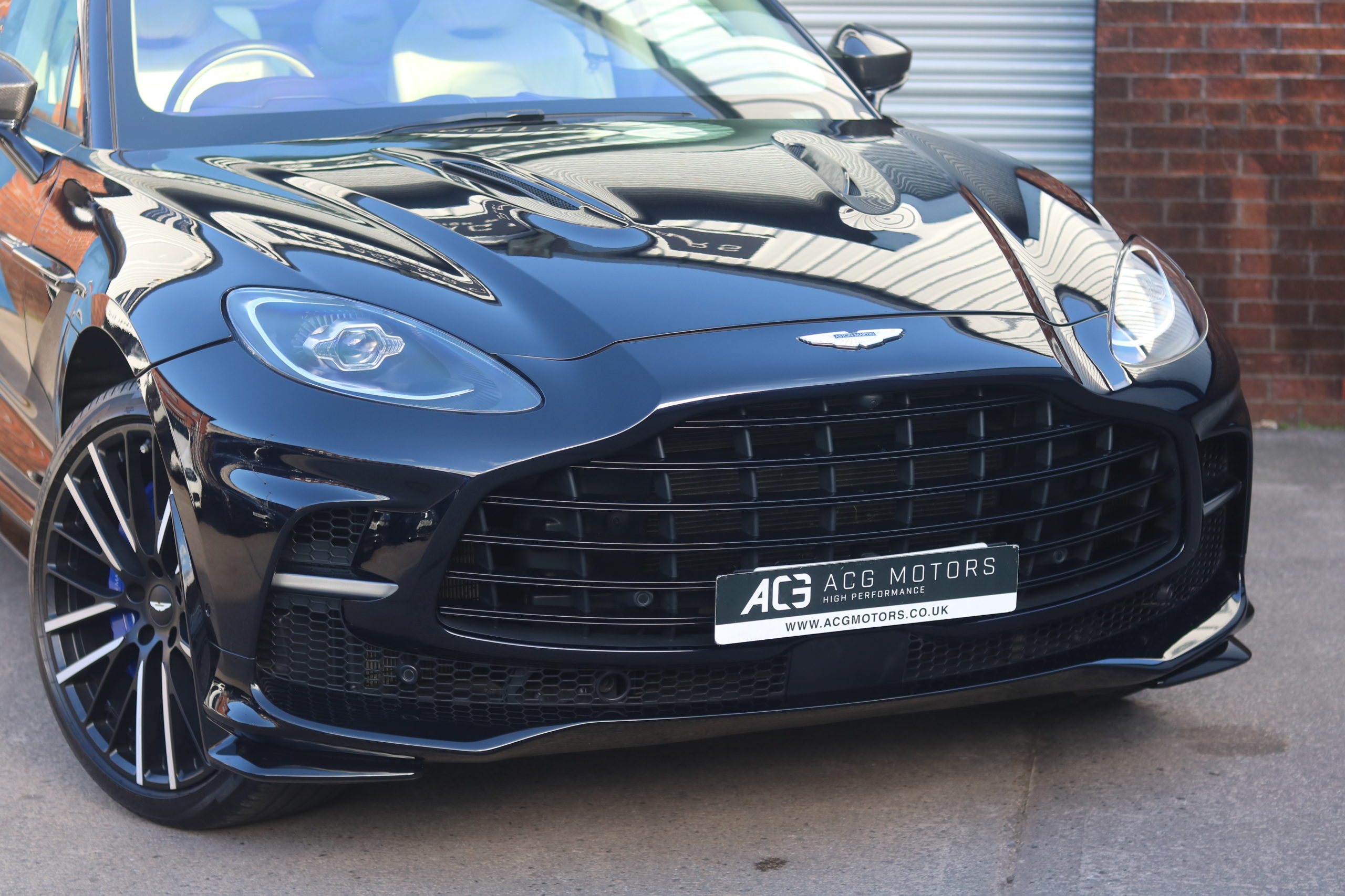 2023 (23) Aston Martin DBX 4.0 V8 707 Auto 4WD Euro 6 (s/s) 5dr